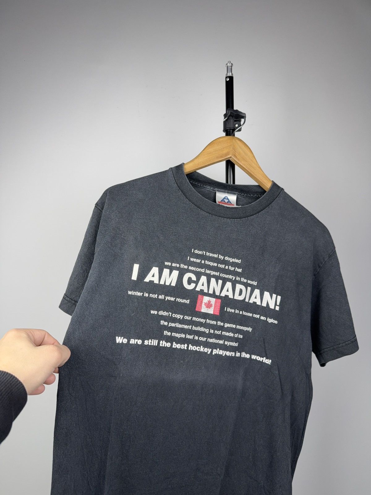 Vintage Faded 90s Funny “I Am Canadian” Vintage Humor Hockey T Shirt Size US M / EU 48-50 / 2 - 2 Thumbnail
