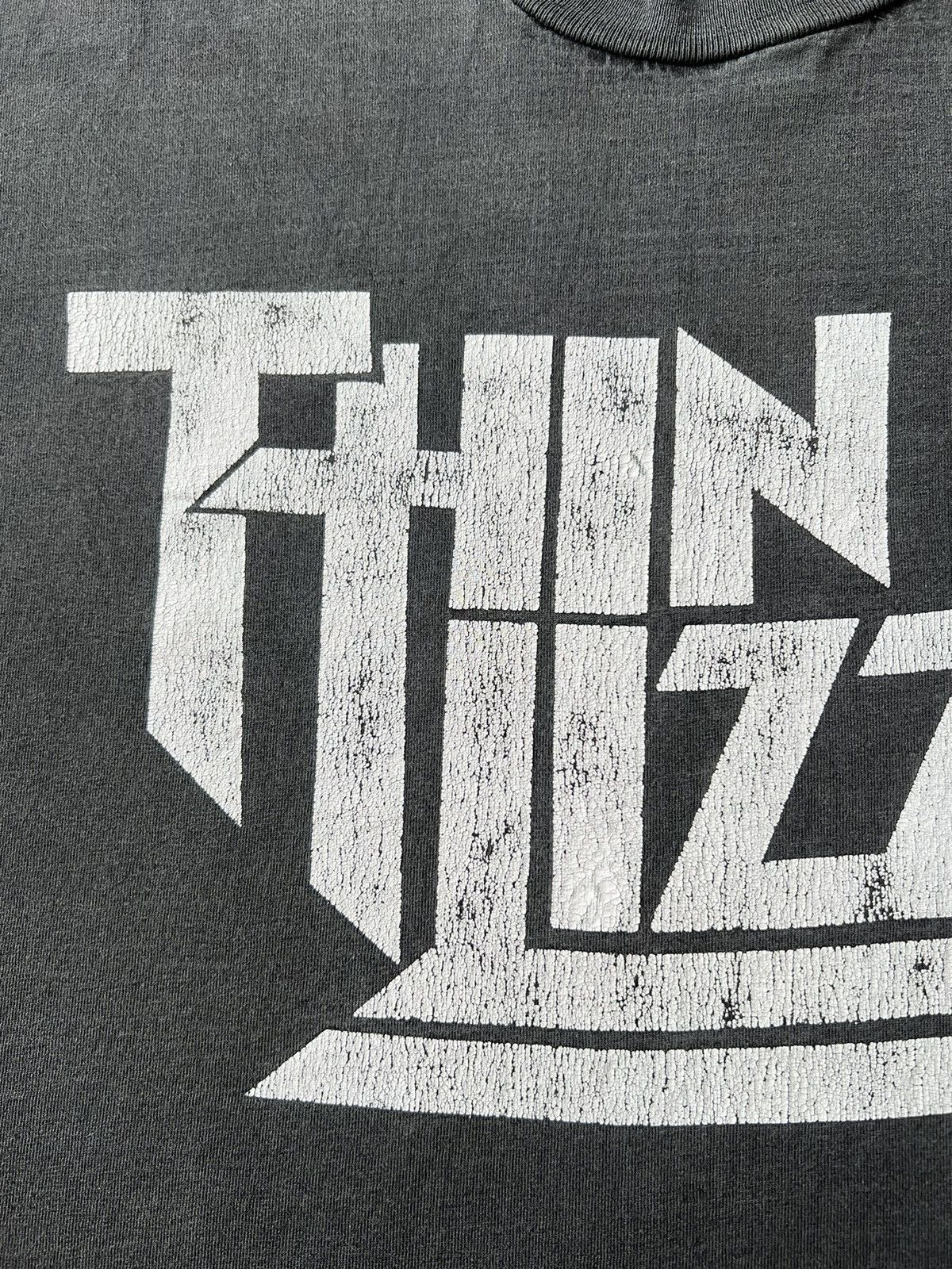 Band Tees Vintage 90s Thin Lizzy Jailbreak Faded Black T-shirt Size US M / EU 48-50 / 2 - 4 Thumbnail
