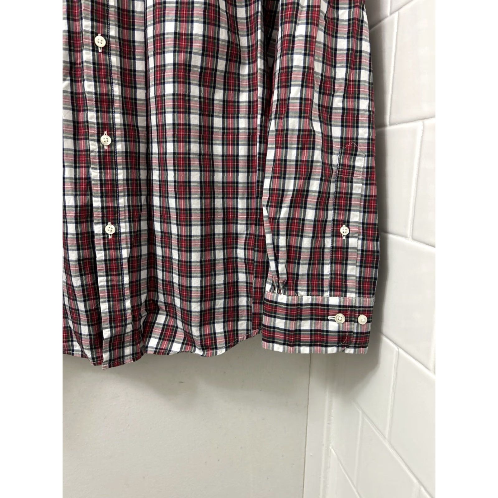 Brooks Brothers Brooks Brothers Shirt Mens L Red White Oxford Plaid Button Down Pocket L/S Size US L / EU 52-54 / 3 - 6 Thumbnail