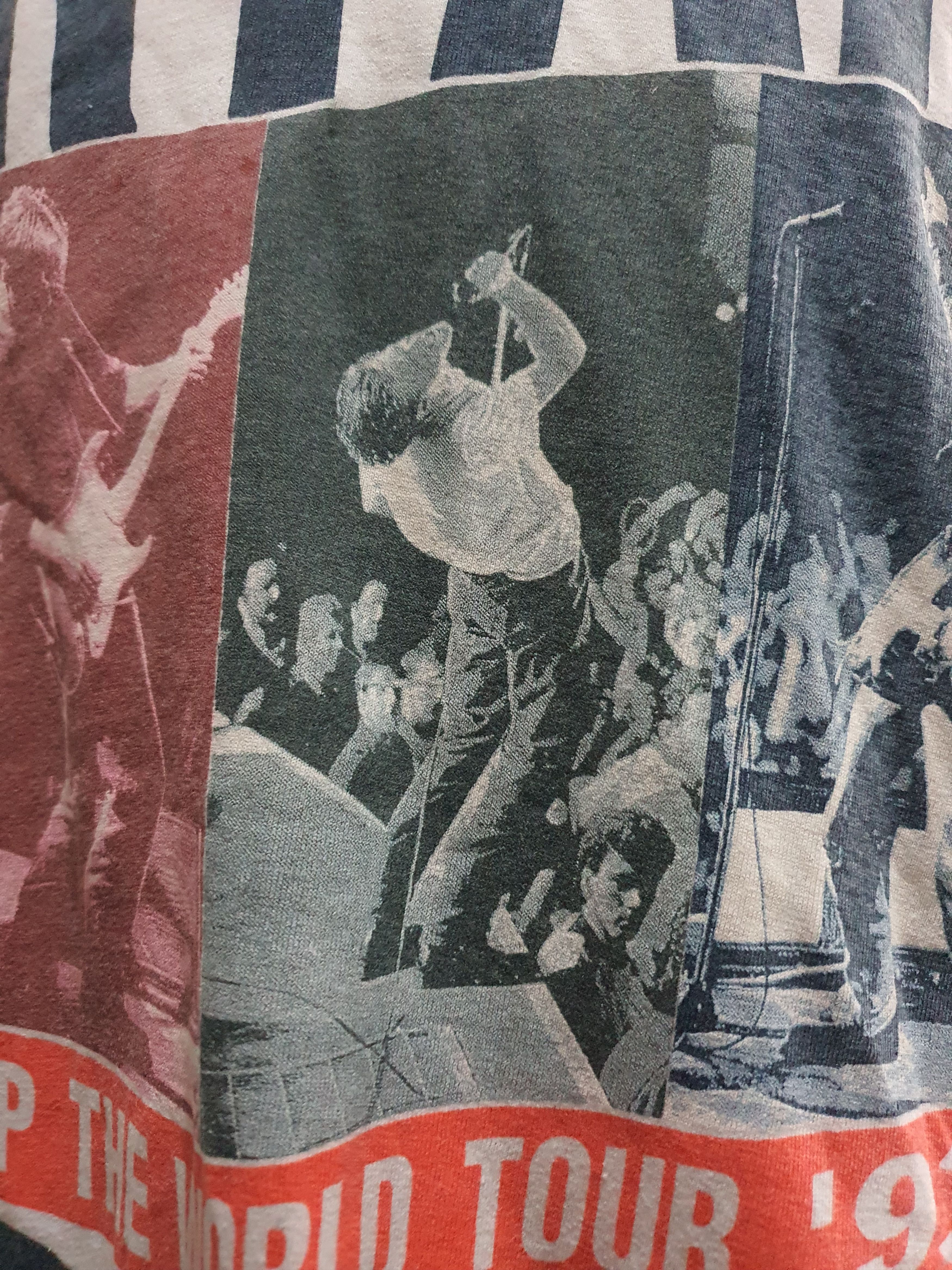 Band Tees 🌹 Bryan Adams XL 🌹 Size US XL / EU 56 / 4 - 4 Thumbnail