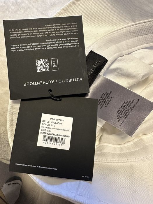 Moose Knuckles Moose knuckle white bucket hat | Grailed