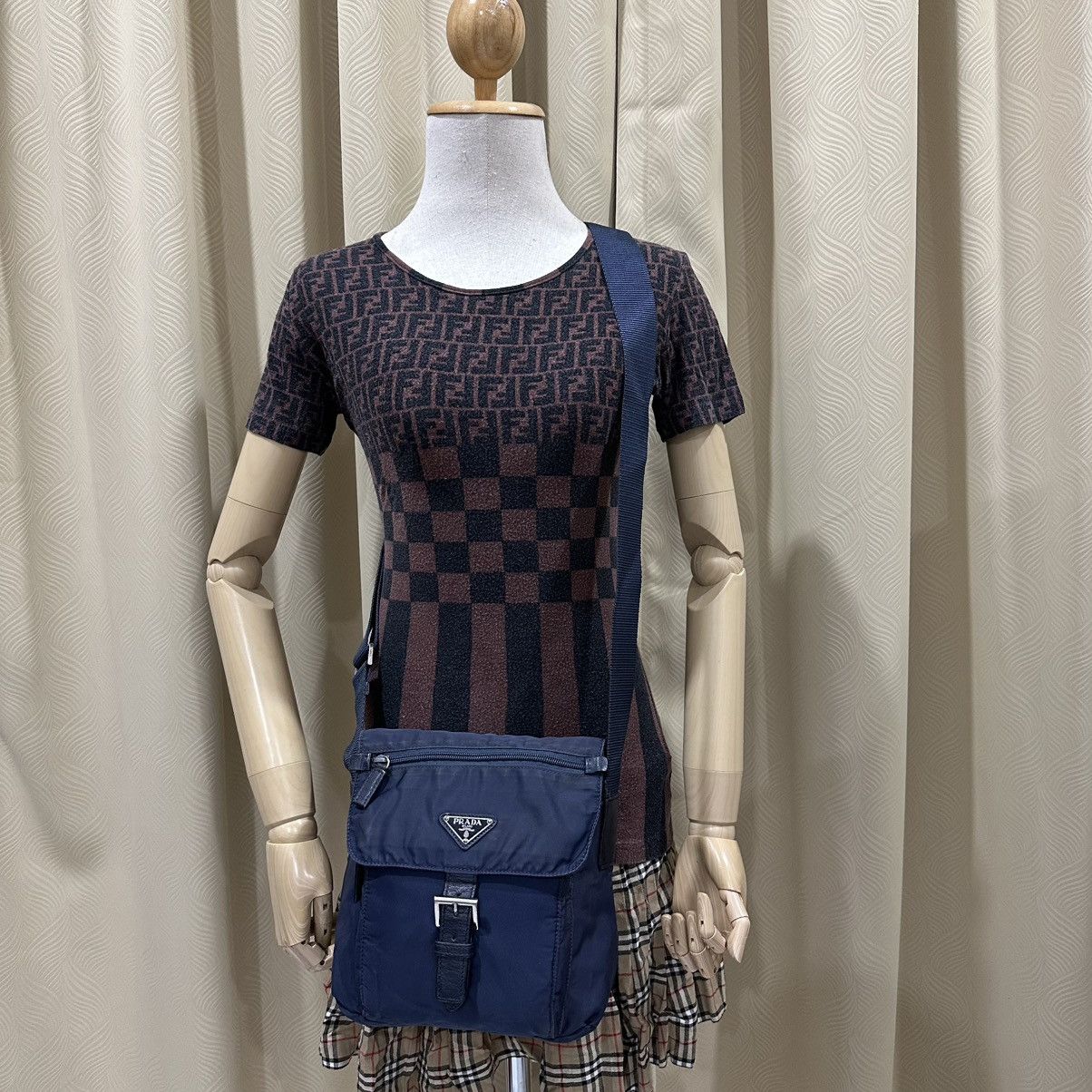 Prada AUTHENTIC PRADA VITELLO TRIMMED TESSUTO DOUBLE BUCKLE BAG Size ONE SIZE - 2 Thumbnail