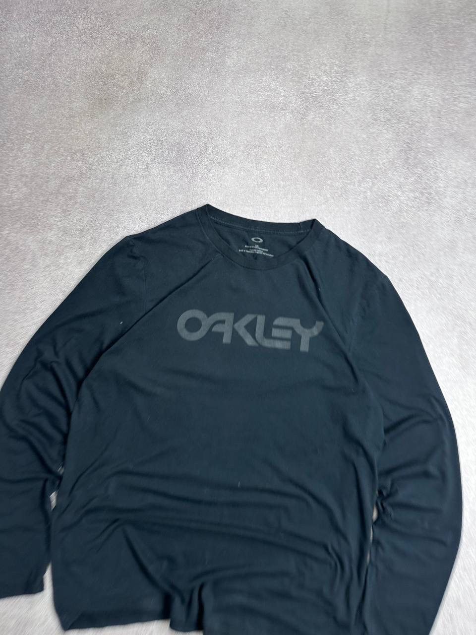 Vintage Vintage Oakley Big Logo Archival Longsleeve Shirt Y2K L Size US L / EU 52-54 / 3 - 2 Thumbnail