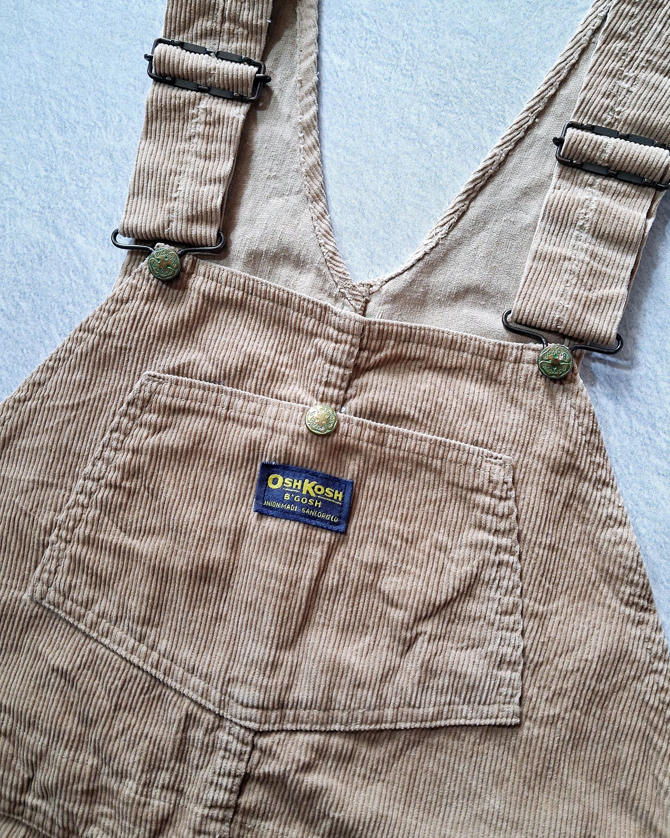 Oshkosh OSHKOSH BGOSH VESTBAK GREEN BRASS BUTTON CORDUROY OVERALLS Size US 37 - 5 Thumbnail