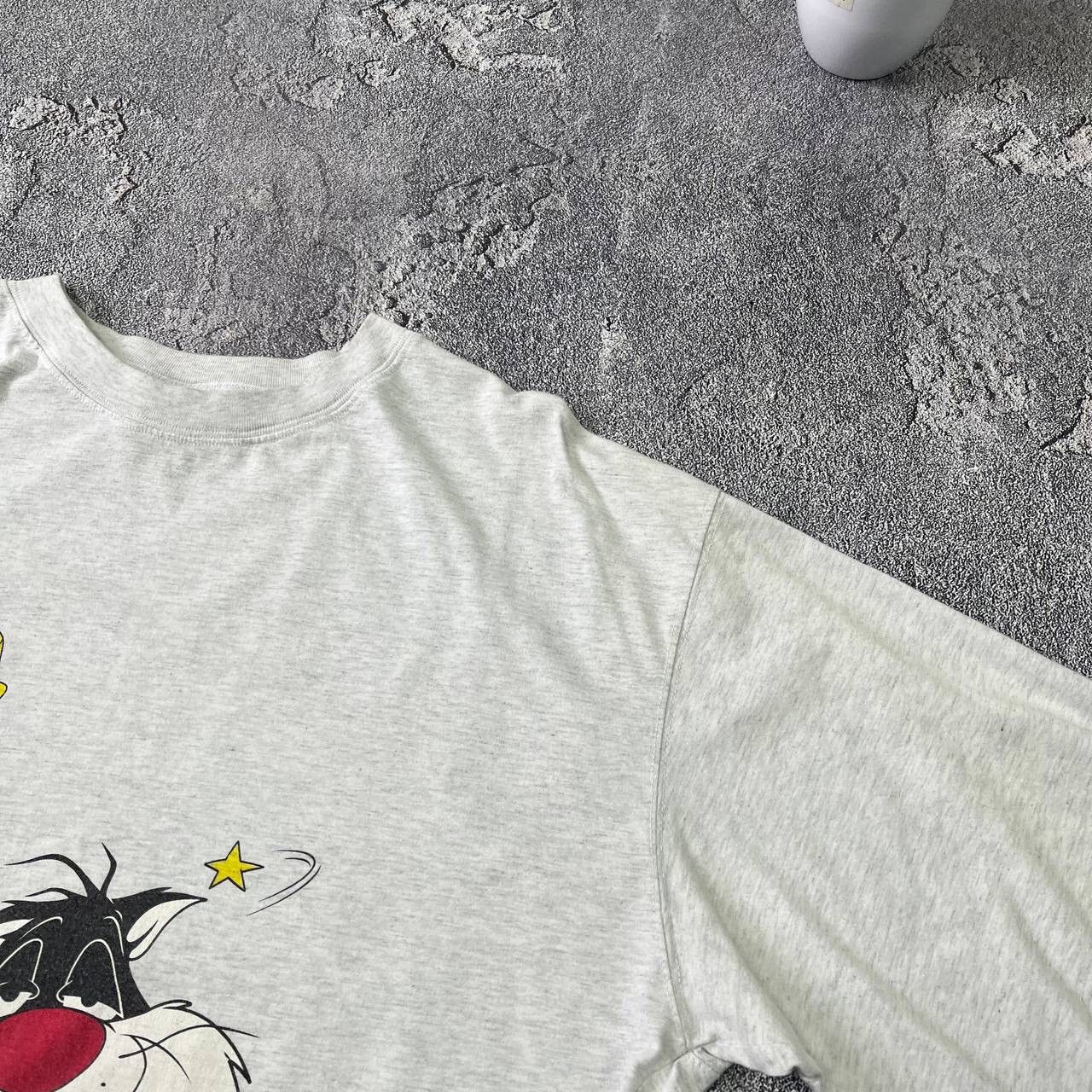 Vintage Vintage 1996 Tweety Bird Sylevester Looney T-Shirt Size US L / EU 52-54 / 3 - 9 Thumbnail