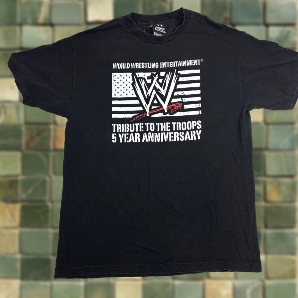Vintage VINTAGE WWE Tribute To The Troops 5 Year Anniversary Flag Graphic Shirt Mens L 2007 Size US L / EU 52-54 / 3 - 1 Thumbnail