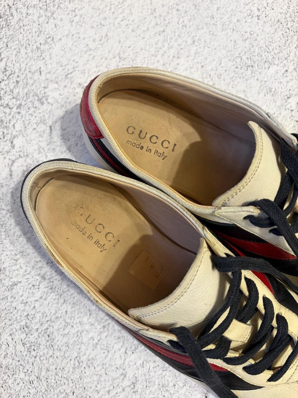 Gucci Gucci Falacer Hebron Bee Embroidery Leather Low Top Sneakers Size US 7 / EU 40 - 10 Thumbnail
