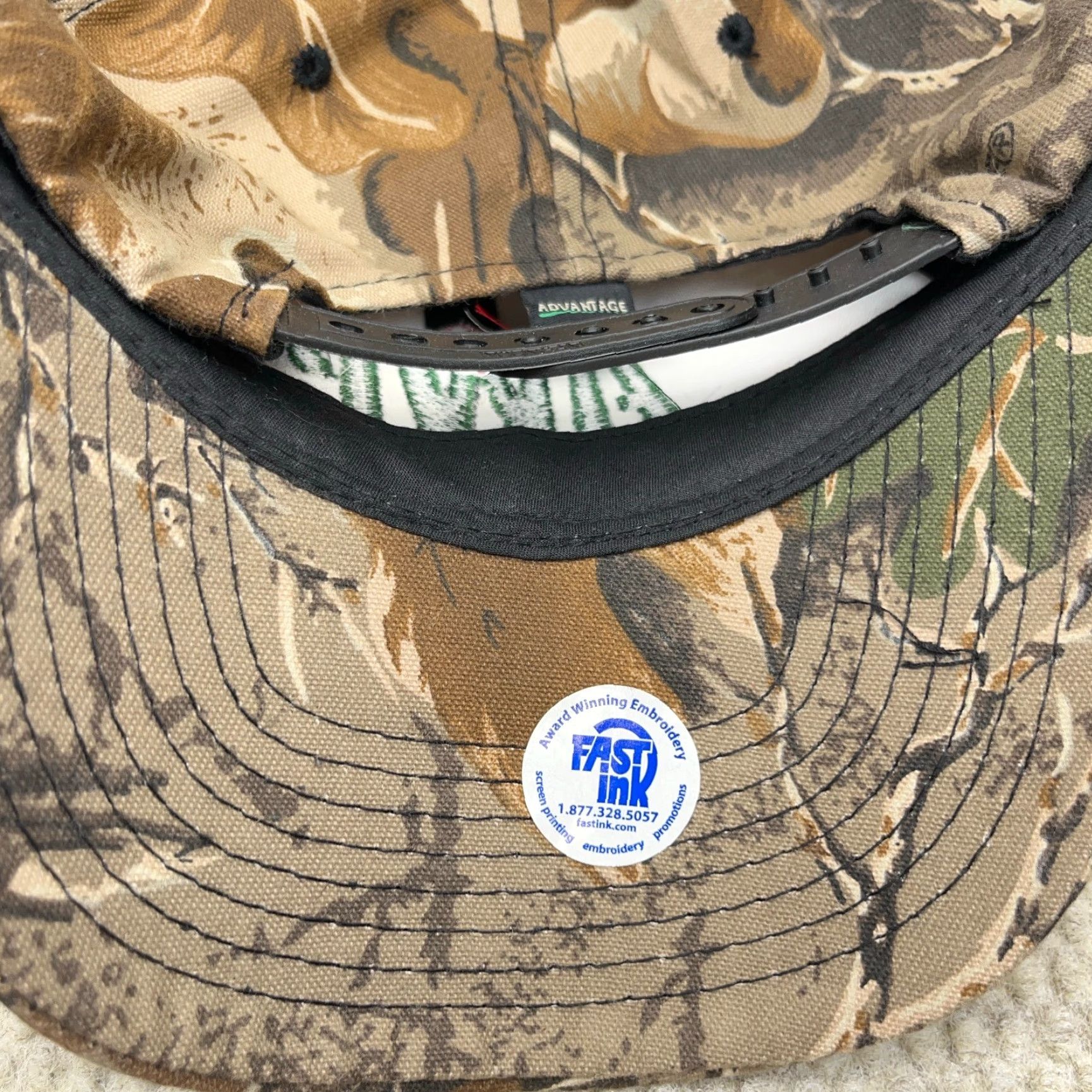 Vintage **Advantage Camo Snap Back Hat Hunting Cap AWP Adult** User: **Camo Advantage Snap Back Hat AWP Hunting Adult** Size ONE SIZE - 6 Thumbnail