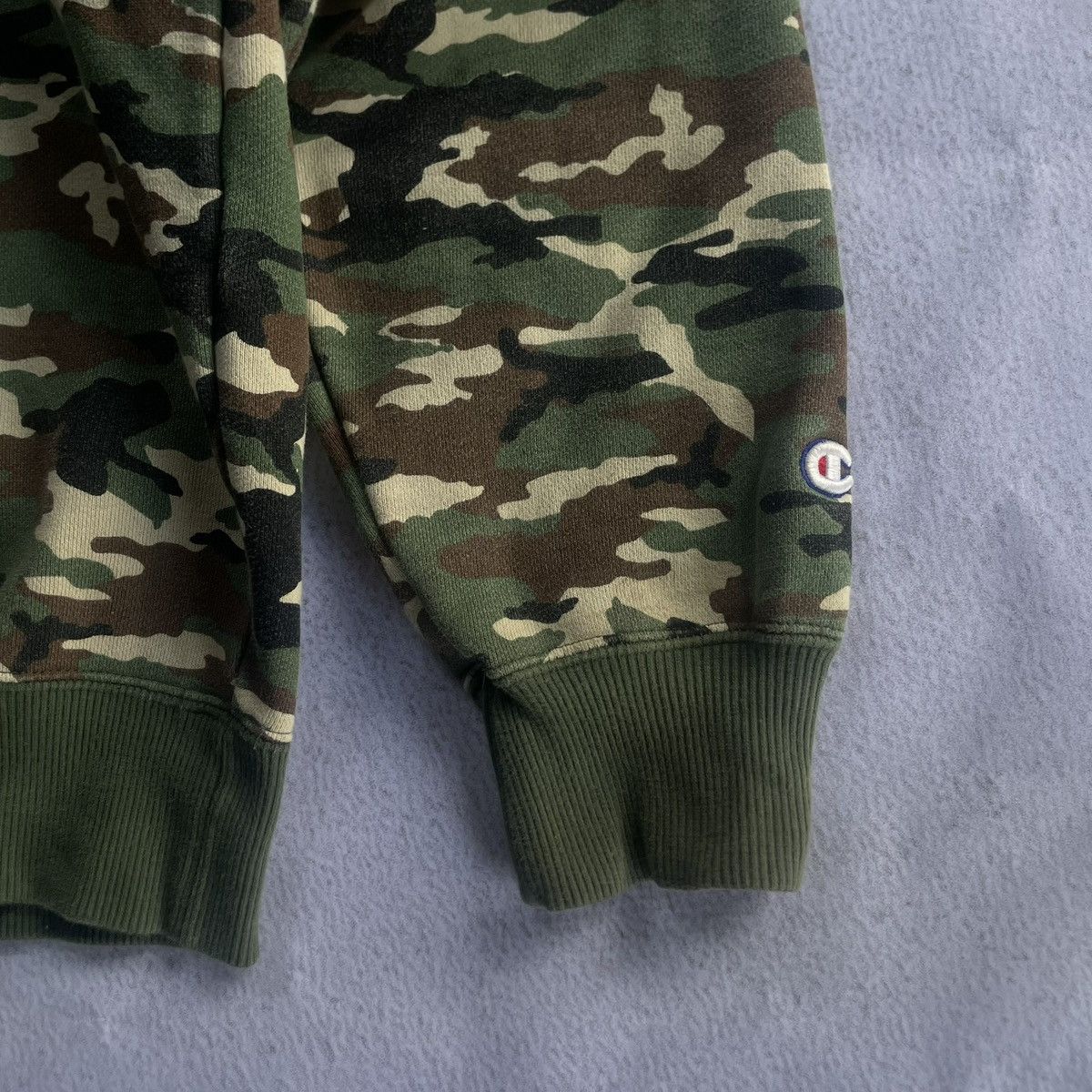 Champion Champion hoodie camo vintage Size US L / EU 52-54 / 3 - 4 Thumbnail