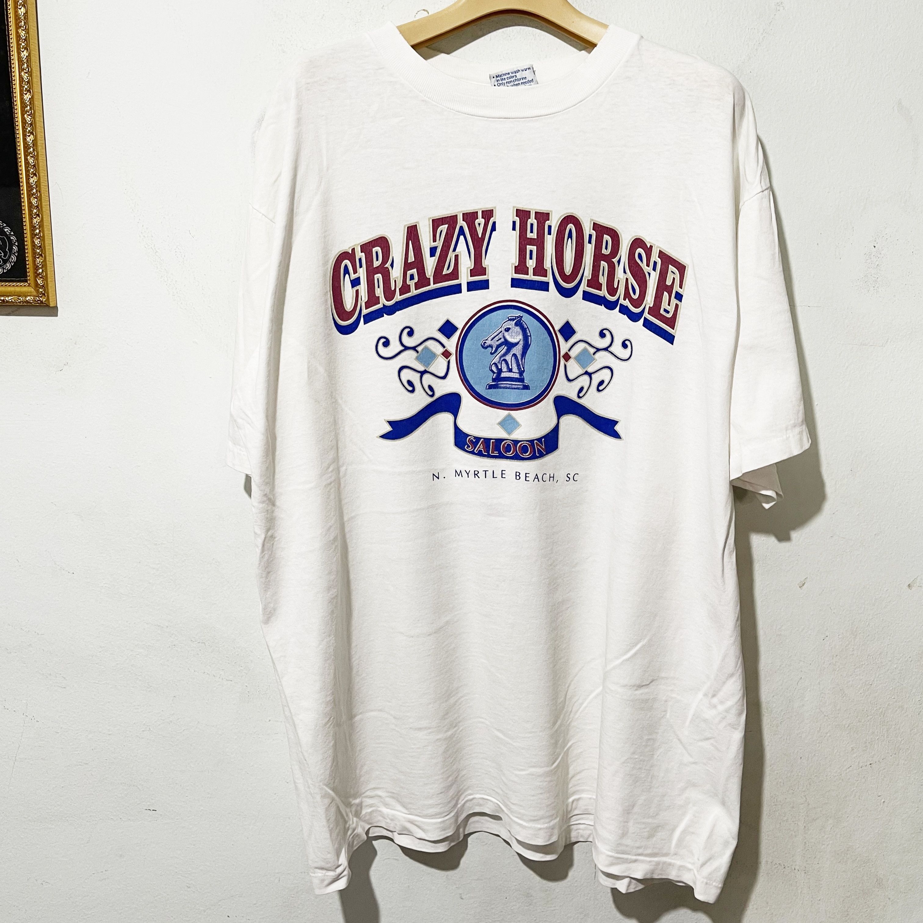 Vintage Vintage 90s Crazy Horse Saloon T-Shirt Size US XL / EU 56 / 4 - 1 Thumbnail