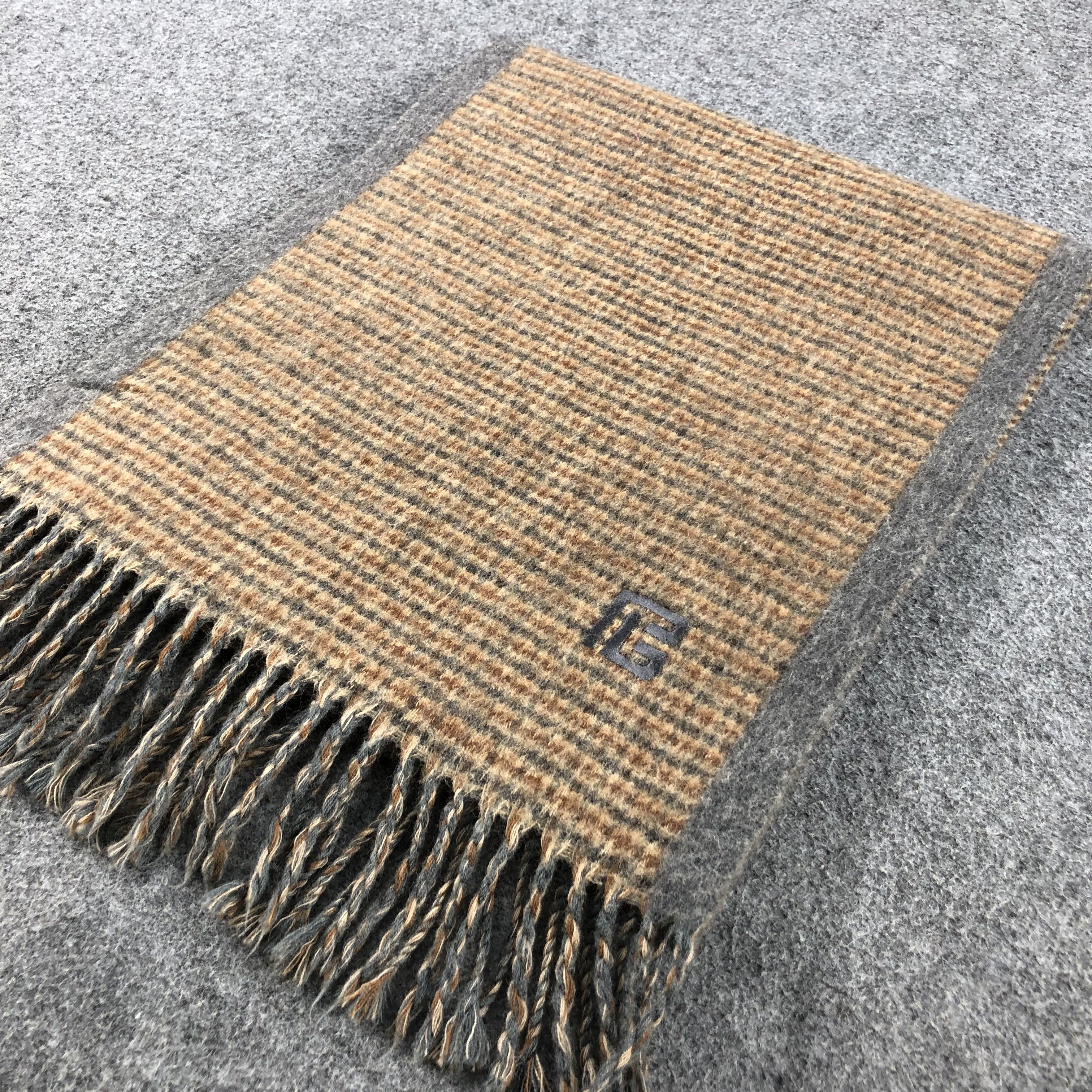 Pierre Balmain Pierre Balmain Wool Scarf Muffler V627 Size ONE SIZE - 3 Thumbnail
