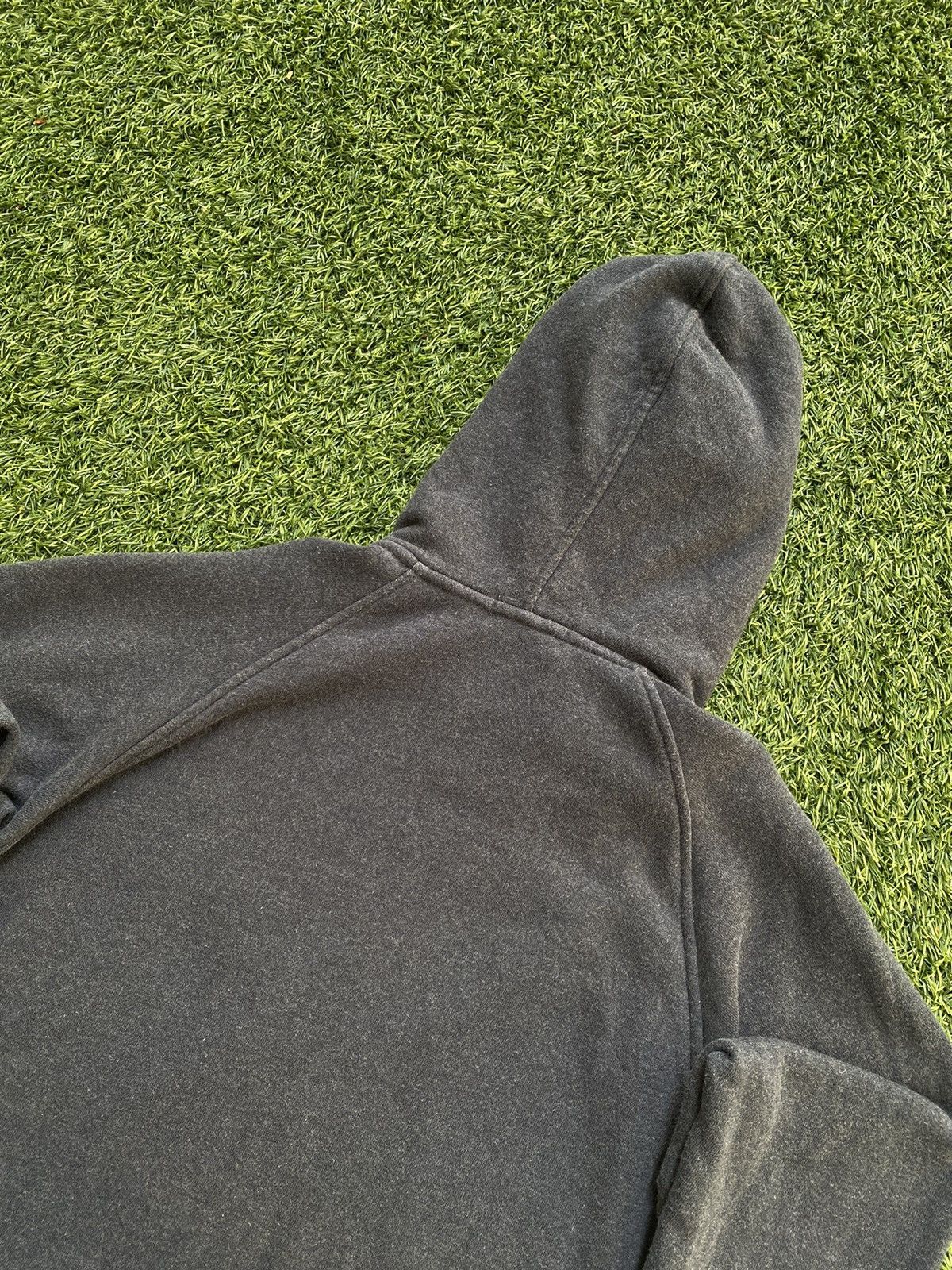 Undercover × Uniqlo Vintage Uniqlo X Undercover Hoodie Zipper Size US M / EU 48-50 / 2 - 4 Thumbnail