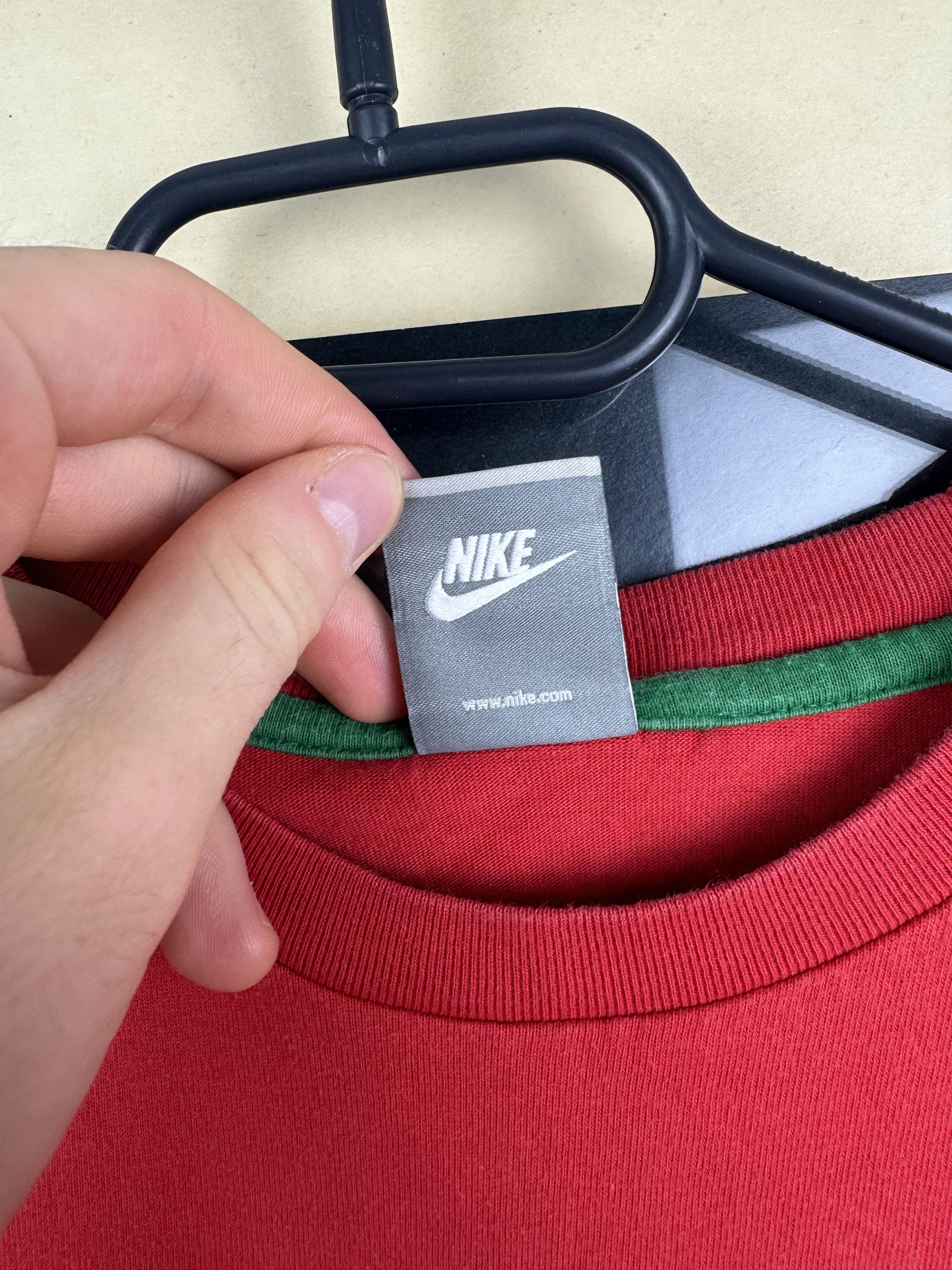 Nike Vintage Portugal #17 Ronaldo Train Shirt Football Jersey Size US M / EU 48-50 / 2 - 6 Thumbnail