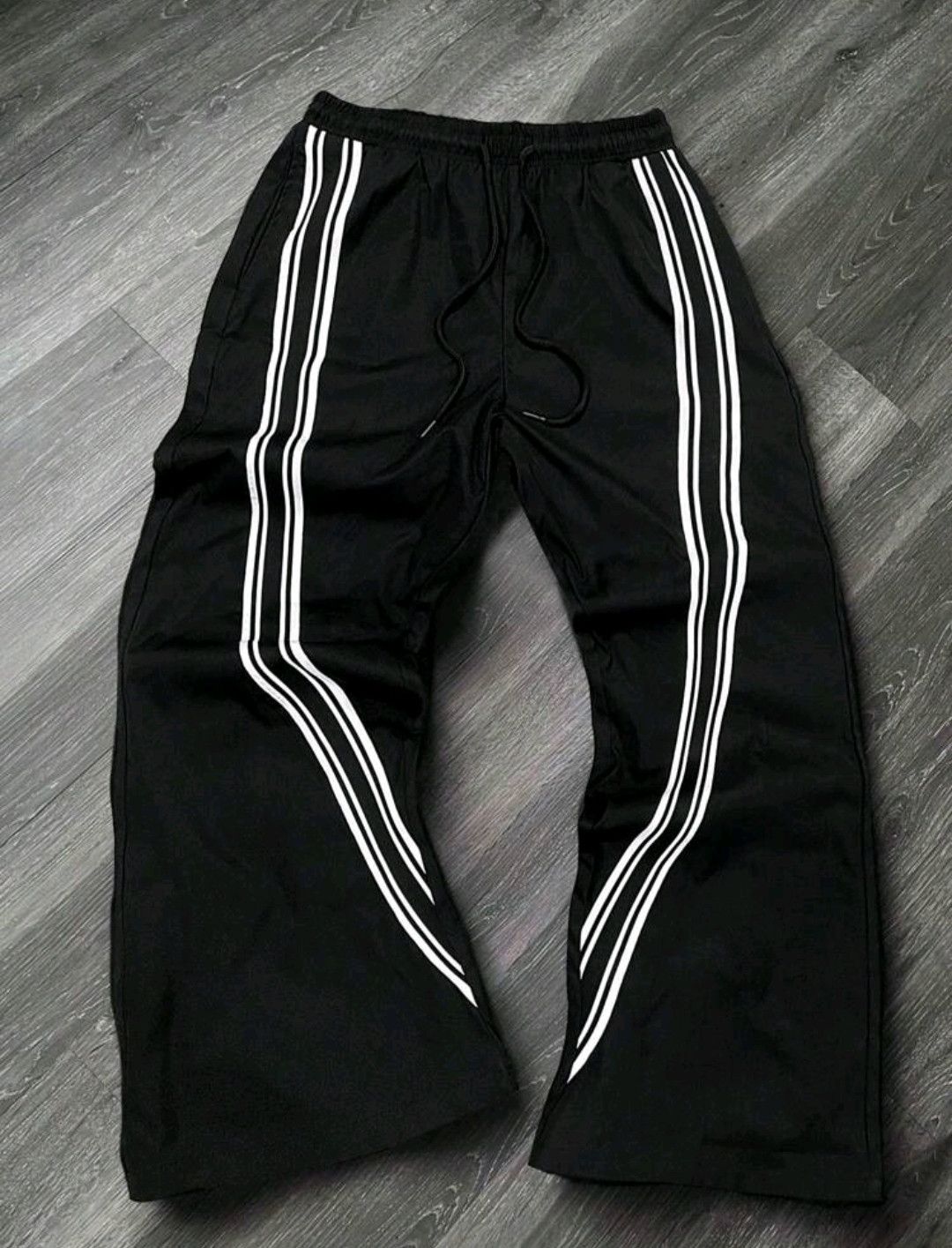 Japanese Brand × Vintage Casual Loose Straight-Leg Pants Stripe & Drawstring Waist Size US 35 - 1 Thumbnail
