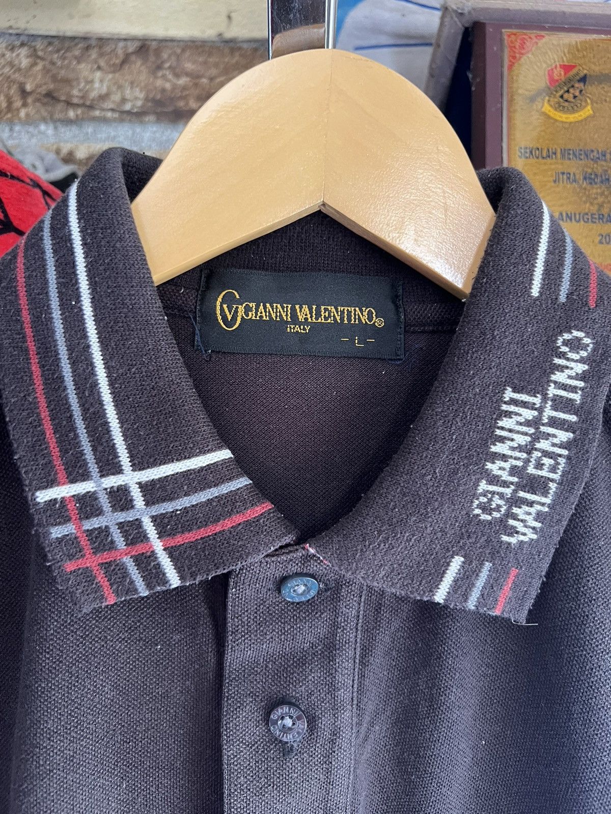 Gianni Valentino 🔥Vintage Sun Faded Gianni Valentino Polo Tee Size US M / EU 48-50 / 2 - 9 Thumbnail