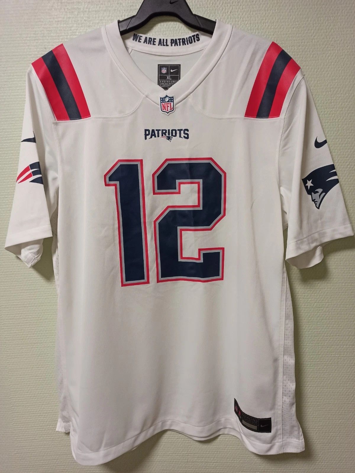 Nike Nike Tom Brady White New England Patriots Retired Jersey Size US XL / EU 56 / 4 - 4 Thumbnail