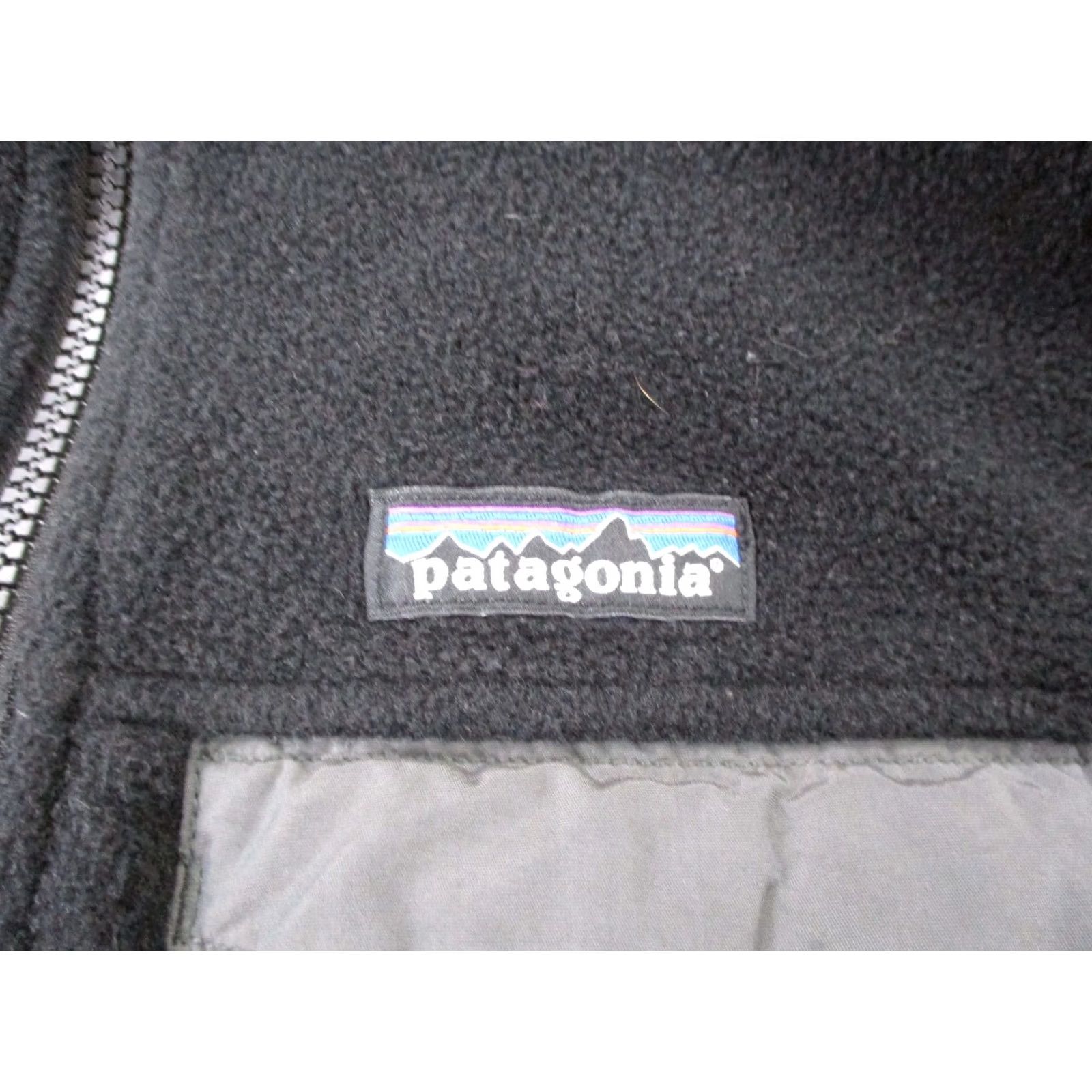 Patagonia Patagonia Vest Jacket Mens S Black Synchilla Fleece Zip Full Zip Pockets Hiking 90s Windbreaker Size US S / EU 44-46 / 1 - 6 Thumbnail