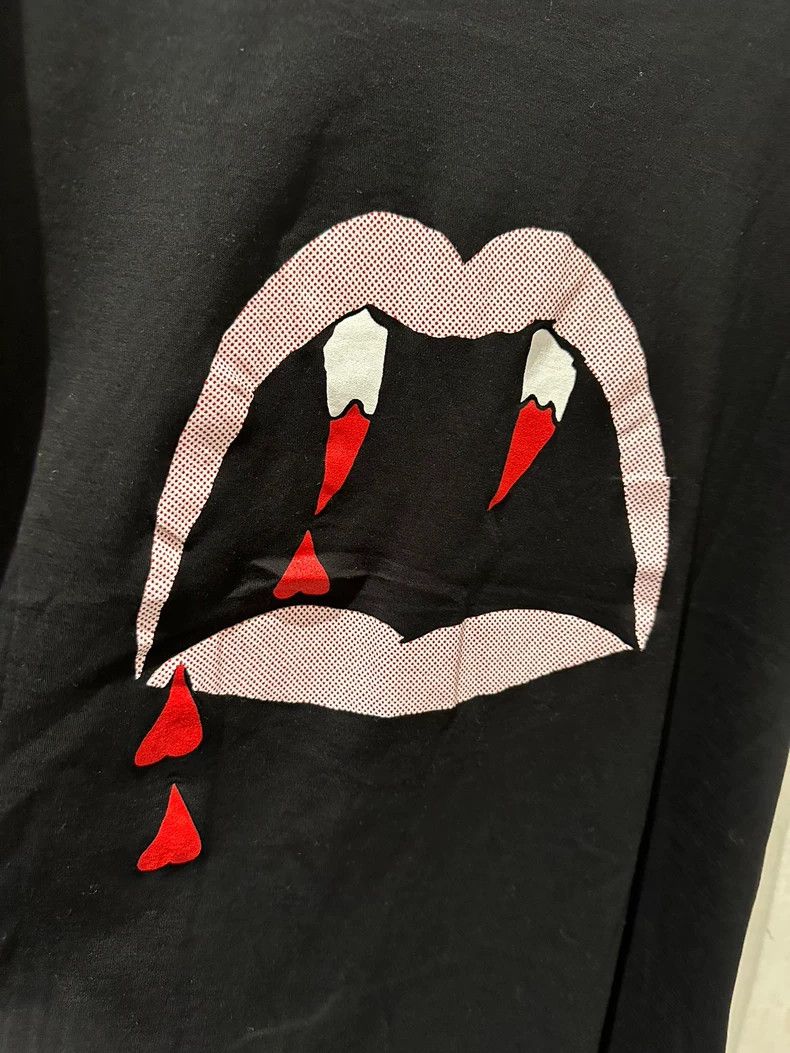 Saint Laurent Paris Saint laurent paris Blood Teeth Short Sleeve 2506-Nextarrow Size US XS / EU 42 / 0 - 3 Thumbnail