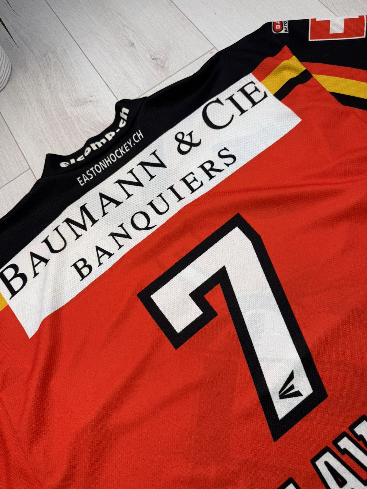 Other MATCHWORN SIGNED EHC BASEL 2012 ice hockey jersey Rare Size US XL / EU 56 / 4 - 16 Thumbnail