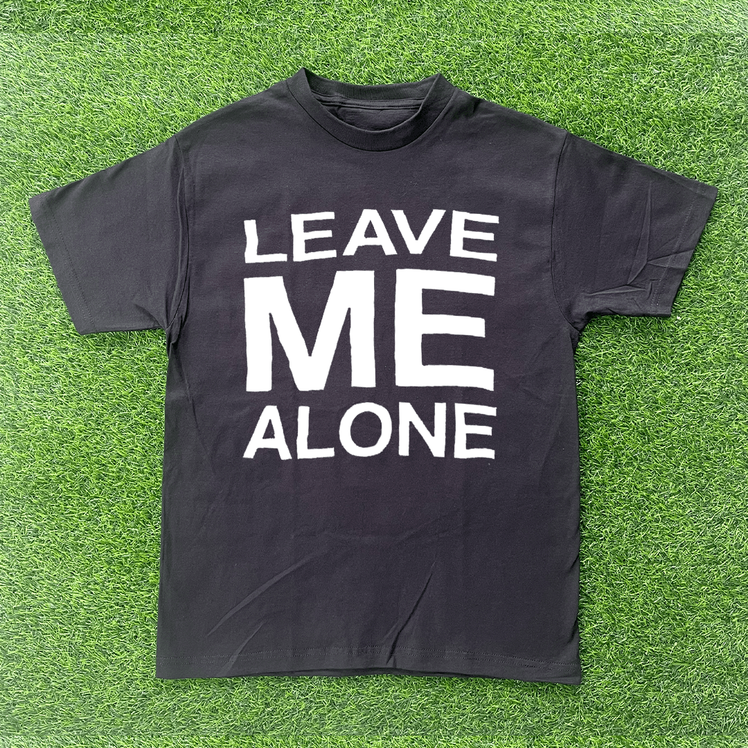 Vintage LEAVE ME ALONE TSHIRT Size US S / EU 44-46 / 1 - 1 Preview