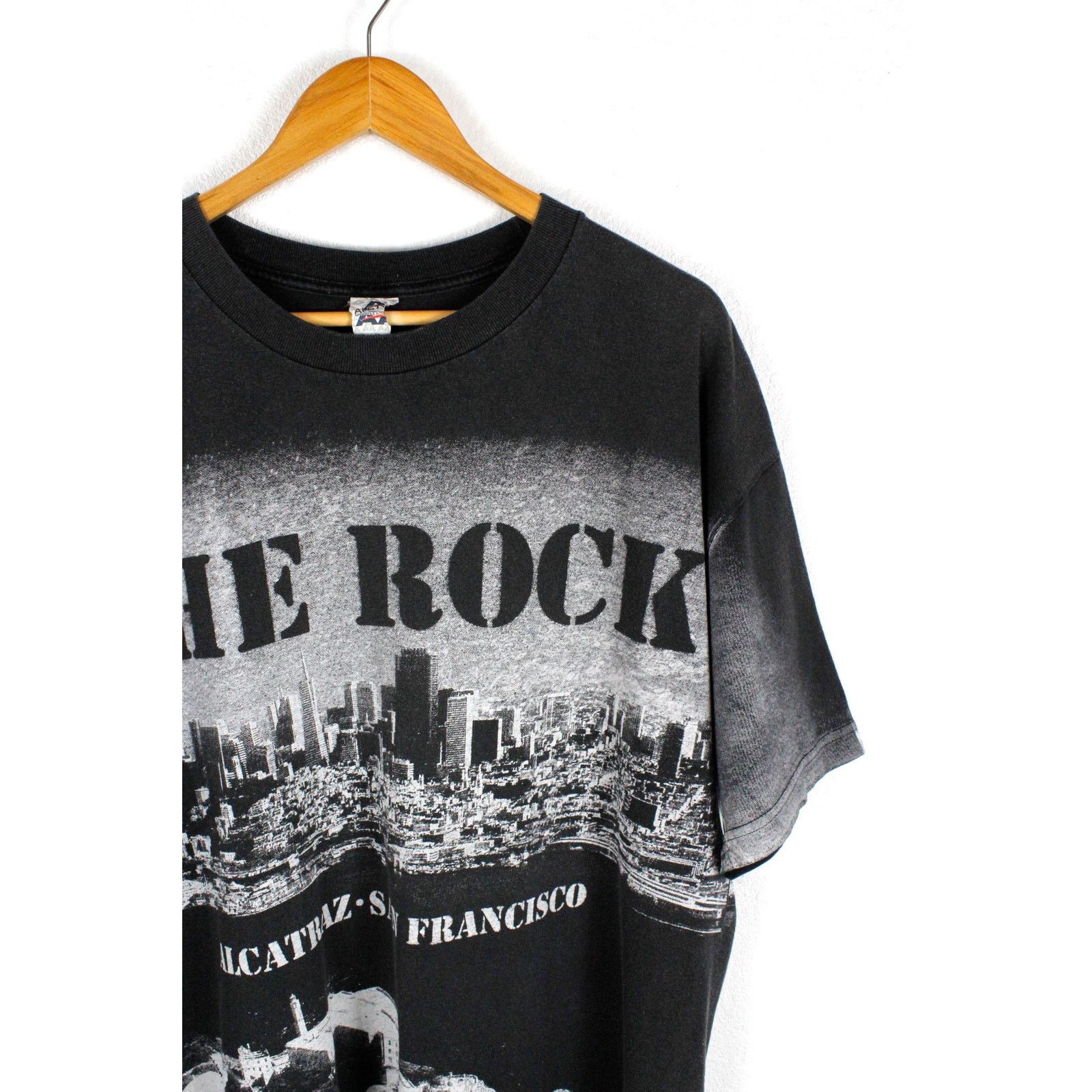 Vintage Vintage The Rock Alcatraz San Francisco Over Printed Tee 90s Size US XL / EU 56 / 4 - 2 Thumbnail