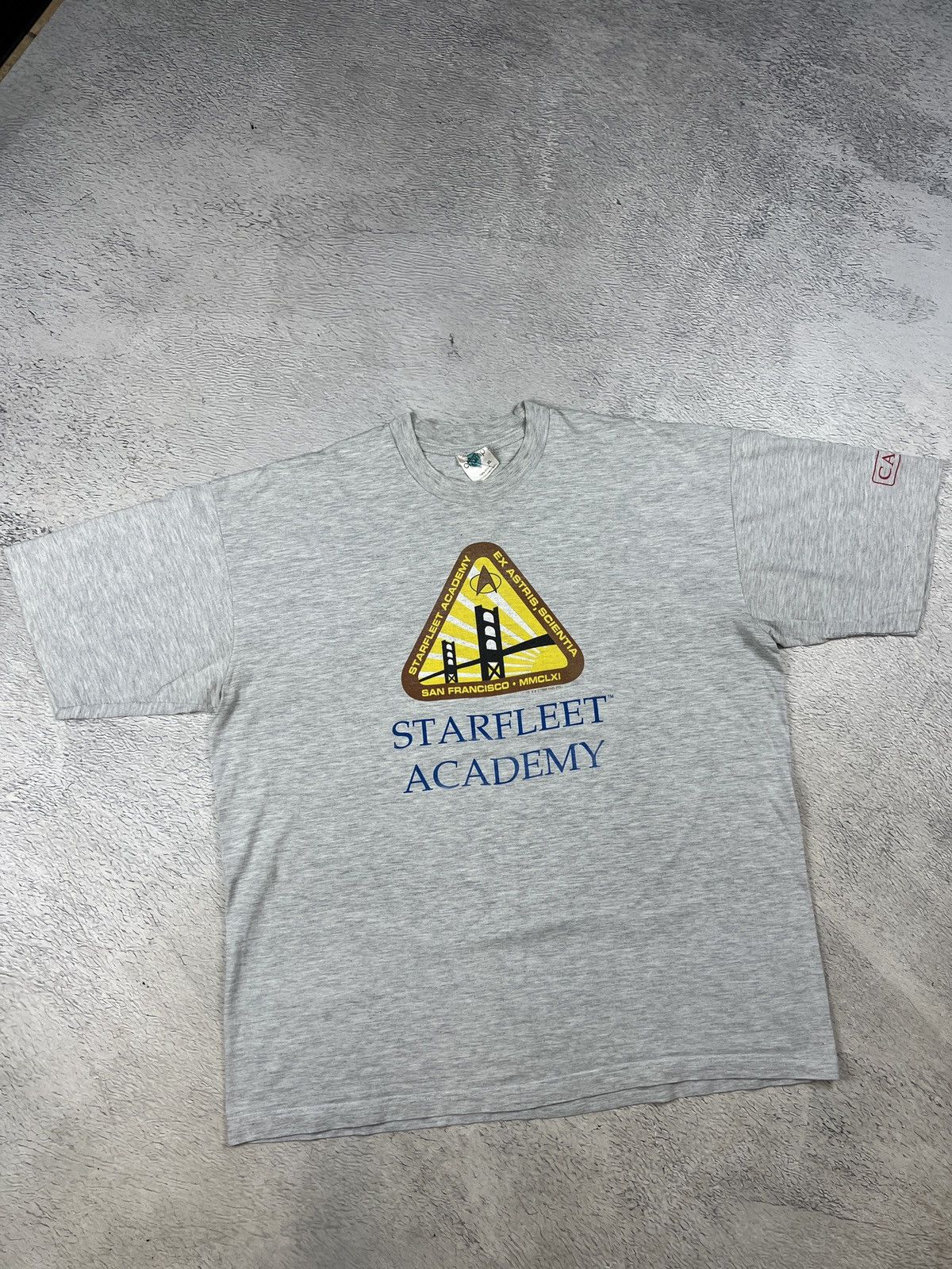 Vintage Vintage 1996 Star Trek Starfleet Academy SF Promo T-Shirt Size US XL / EU 56 / 4 - 1 Thumbnail