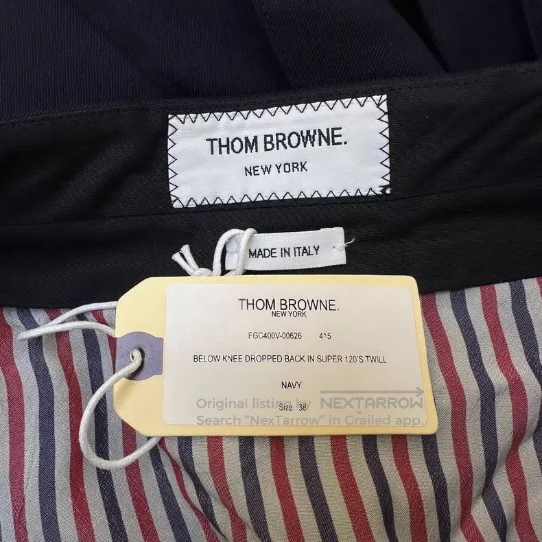 Thom Browne Thom Browne Classic Pleated Skirt in Dark Blue with Gold B Size 25" / US 0 / IT 36 - 6 Thumbnail