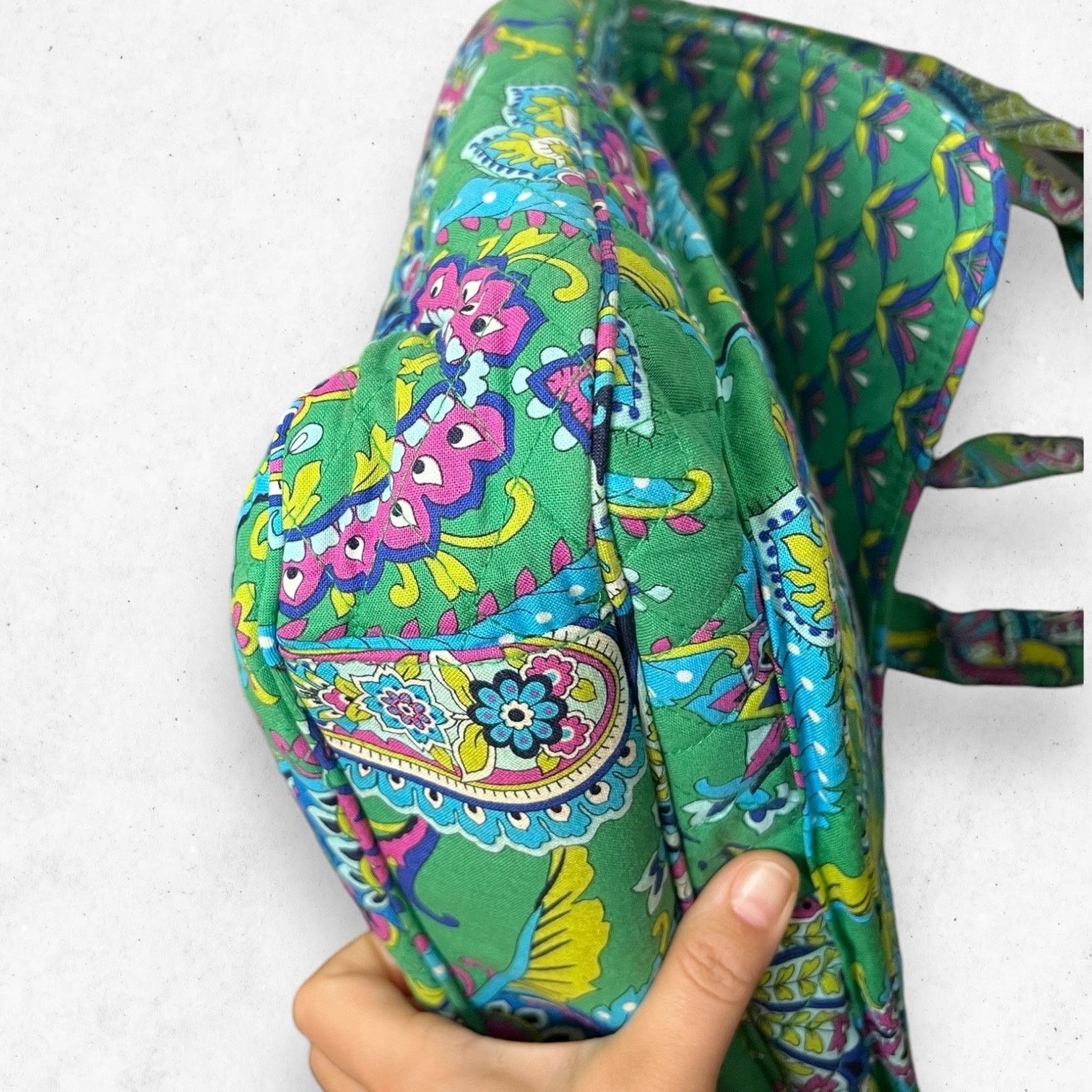 Vera Bradley Vera Bradley Emerald Paisley Mailbag Crossbody Shoulder Bag Size ONE SIZE - 8 Thumbnail