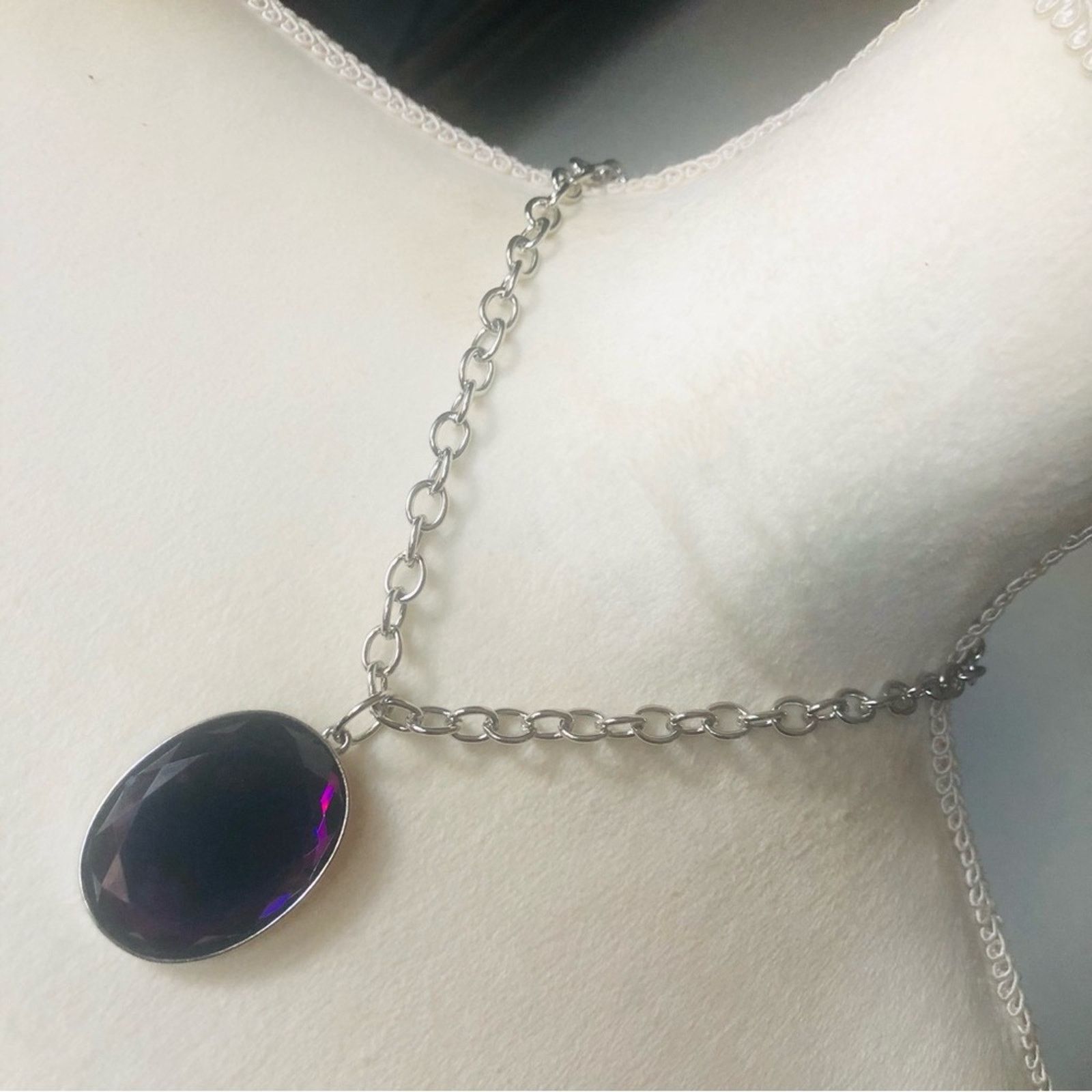 Jewelry Large faceted purple glass cabochon stone necklace Size ONE SIZE - 1 Thumbnail