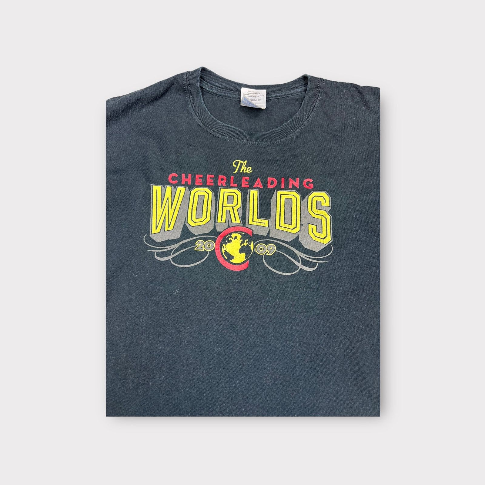 Gildan Vintage Gildan Cheerleading WORLDS 2009 Champion T-shirt Size S / US 4 / IT 40 - 3 Thumbnail