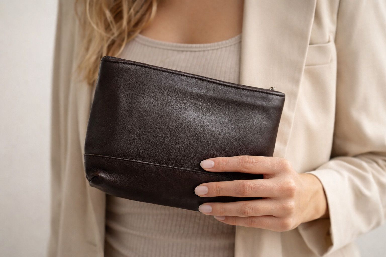 Coach Vintage Coach Leather Cosmetic Pouch Brown Zip Clutch Size ONE SIZE - 12 Thumbnail