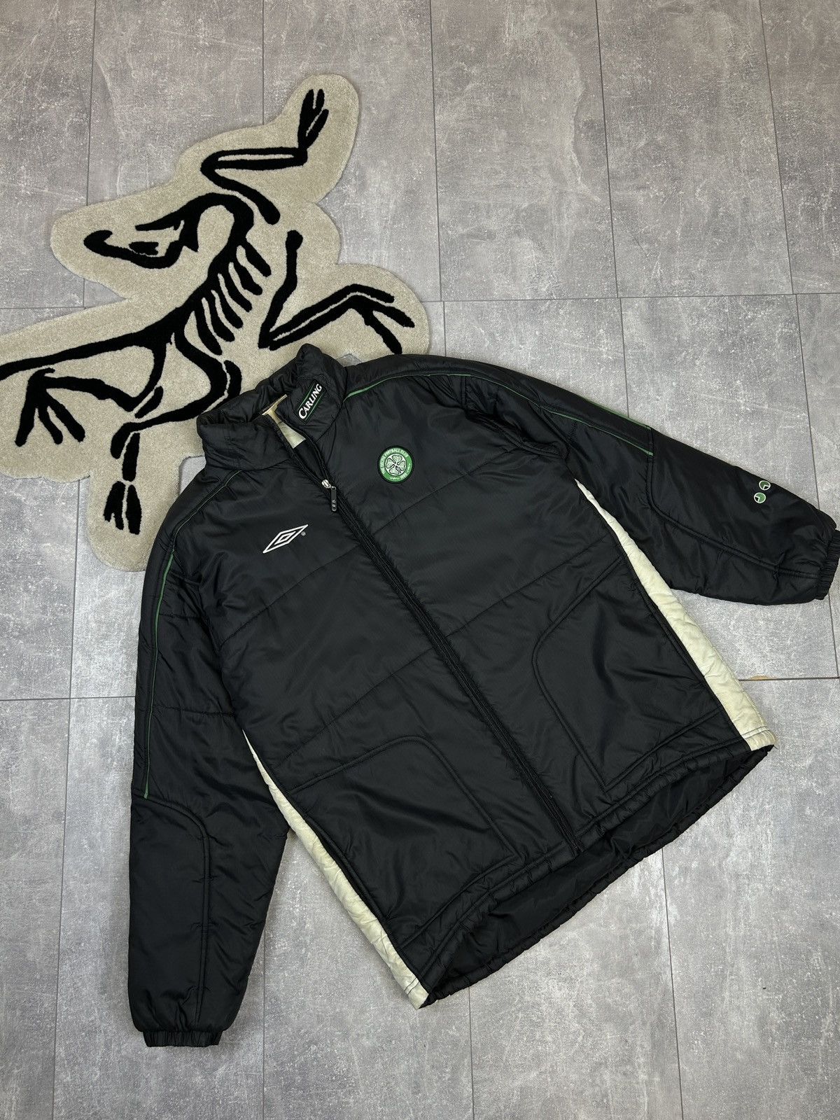 Umbro × Vintage Mens Vintage Umbro FC Celtic Puffer Down Jacket football y2k Size US L / EU 52-54 / 3 - 24 Thumbnail