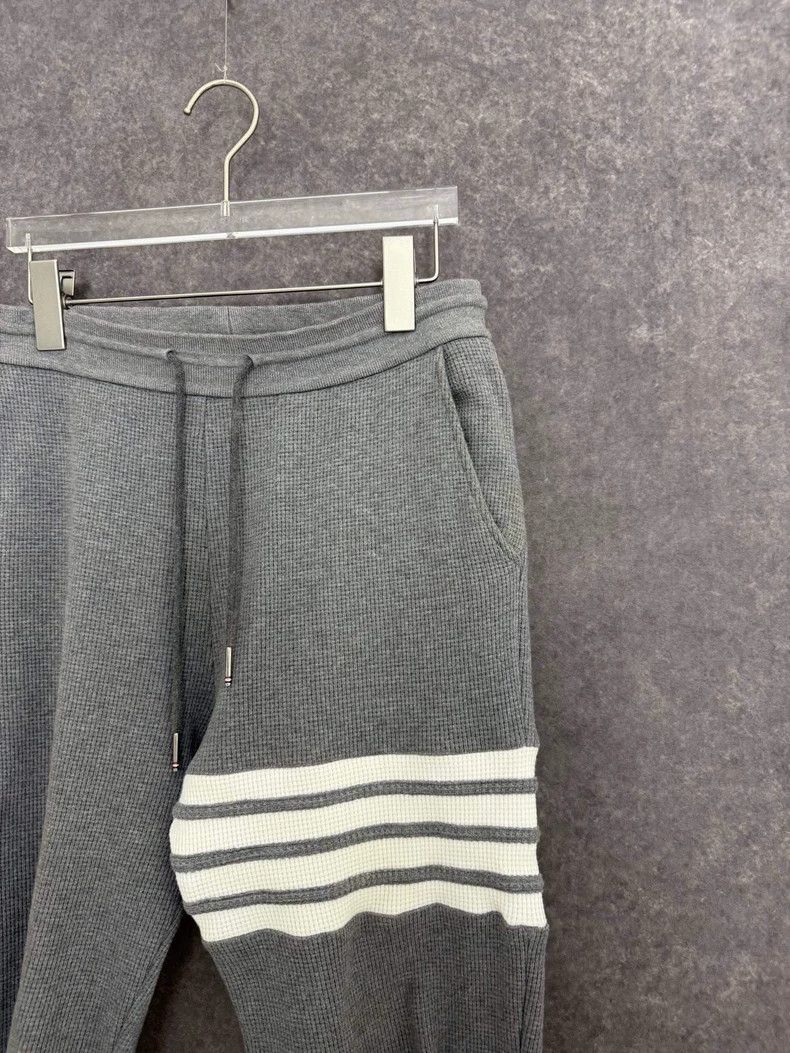 Thom Browne Thom Browne size0 Four stripe sweatpants Size US 26 / EU 42 - 5 Thumbnail