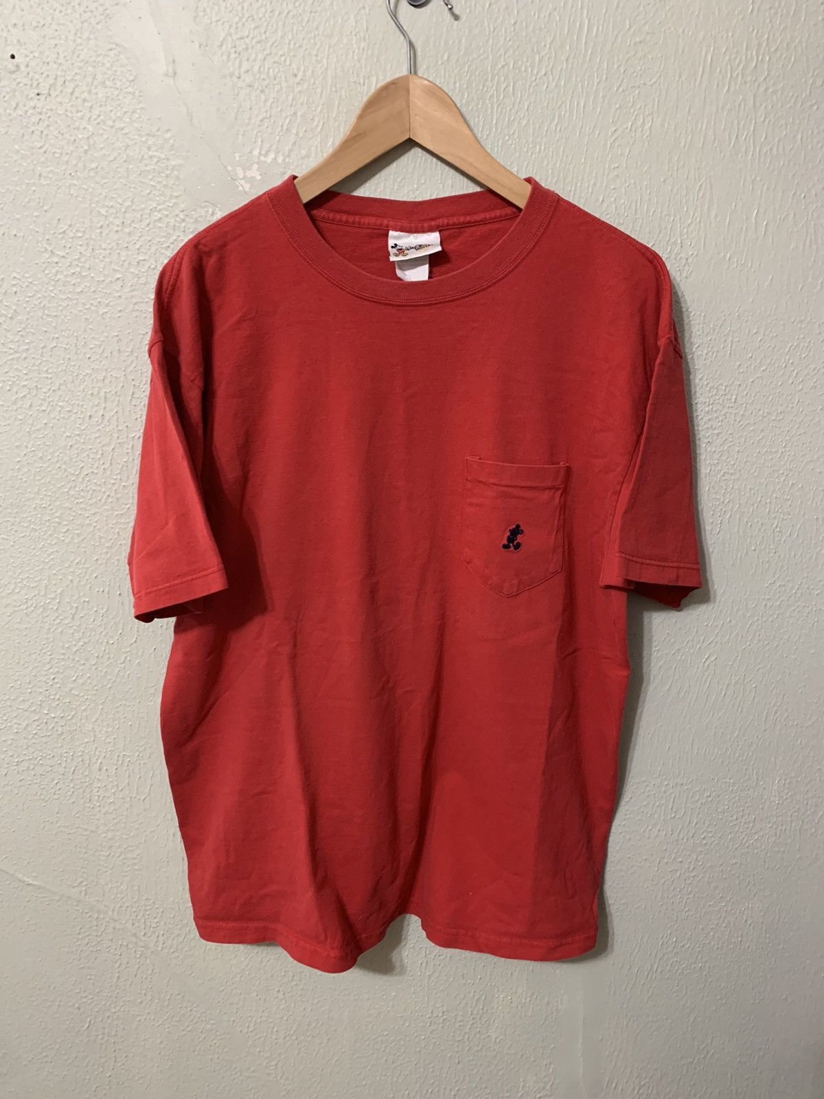 Vintage Vintage Mickey Mouse Silhouette Pocket Hit Tee Size US L / EU 52-54 / 3 - 1 Thumbnail