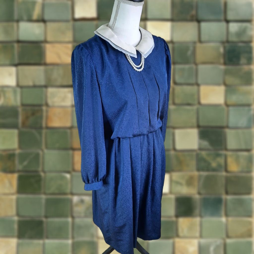 Vintage VINTAGE Marie Claire Womens Satin A-Line Flare Shirt Dress Blue 90s Midi Party/Cocktail Floral Silk? Size M / US 6-8 / IT 42-44 - 1 Thumbnail