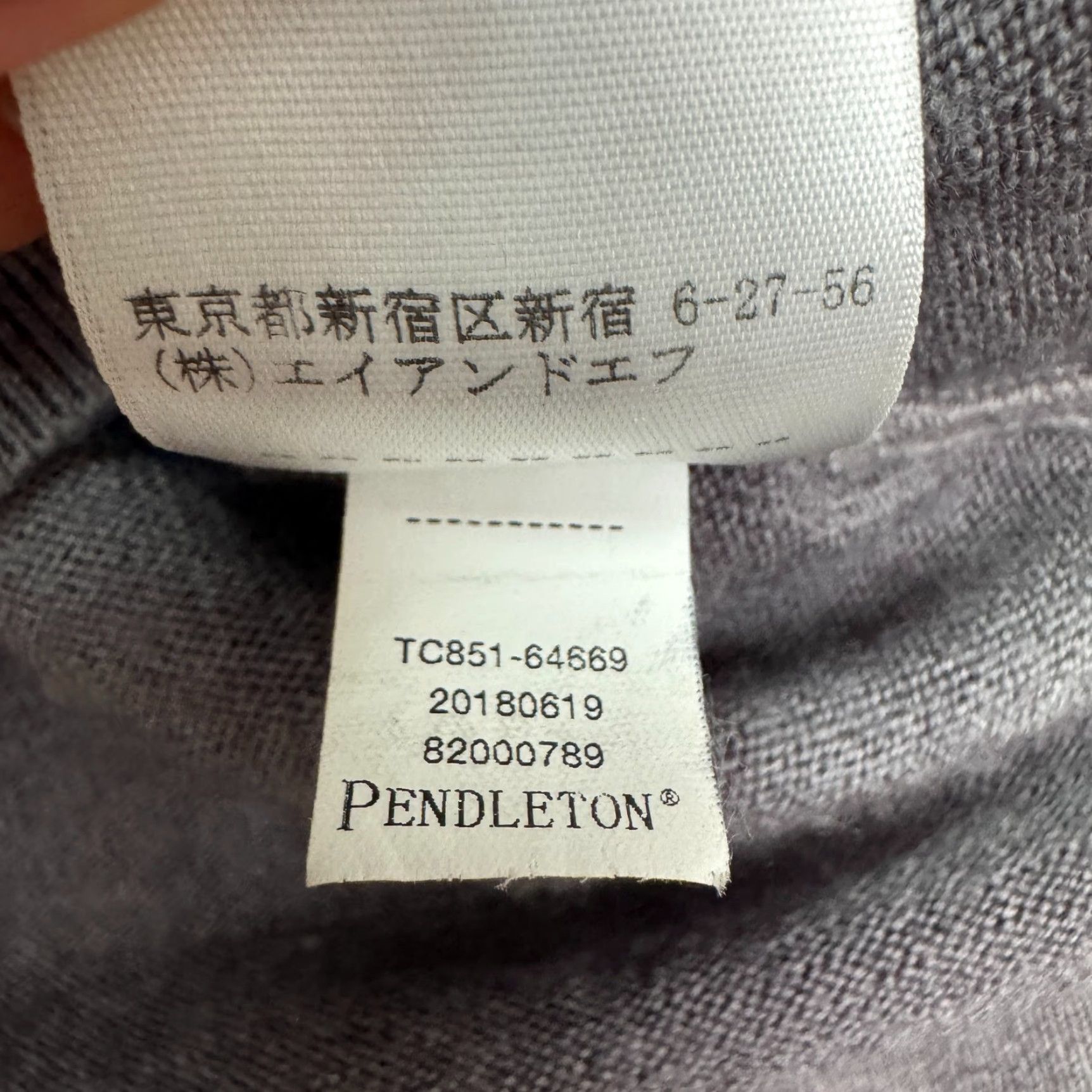 Pendleton VINTAGE Pendleton Wool Pullover Sweater Men’s Medium Gray V-Neck Classic Knit Breathable Stretch Office Casual Traditional Size US M / EU 48-50 / 2 - 7 Thumbnail