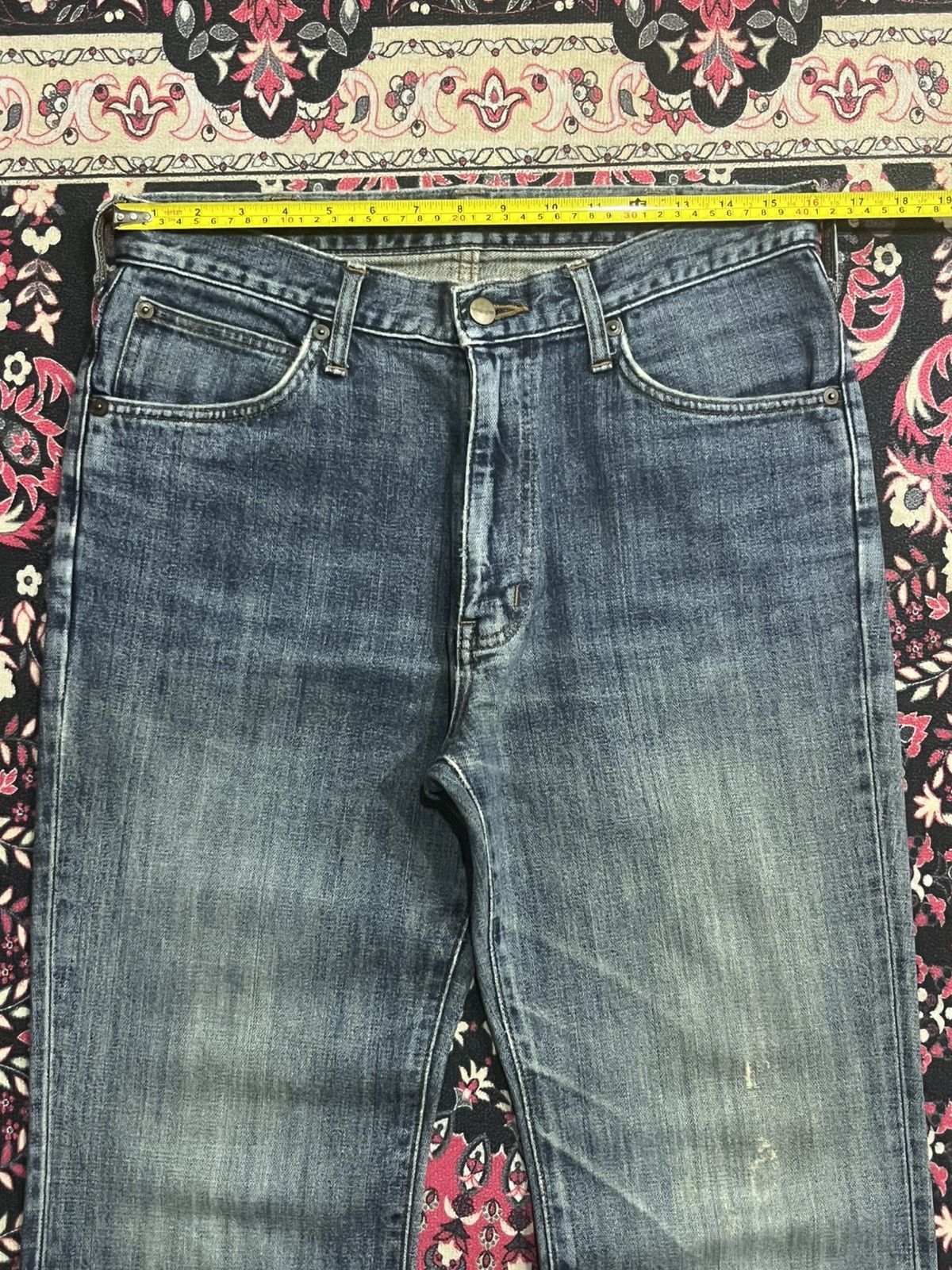 Wrangler Vintage Wrangler Blue Washed Distressed Flare Jeans Size US 32 / EU 48 - 12 Thumbnail