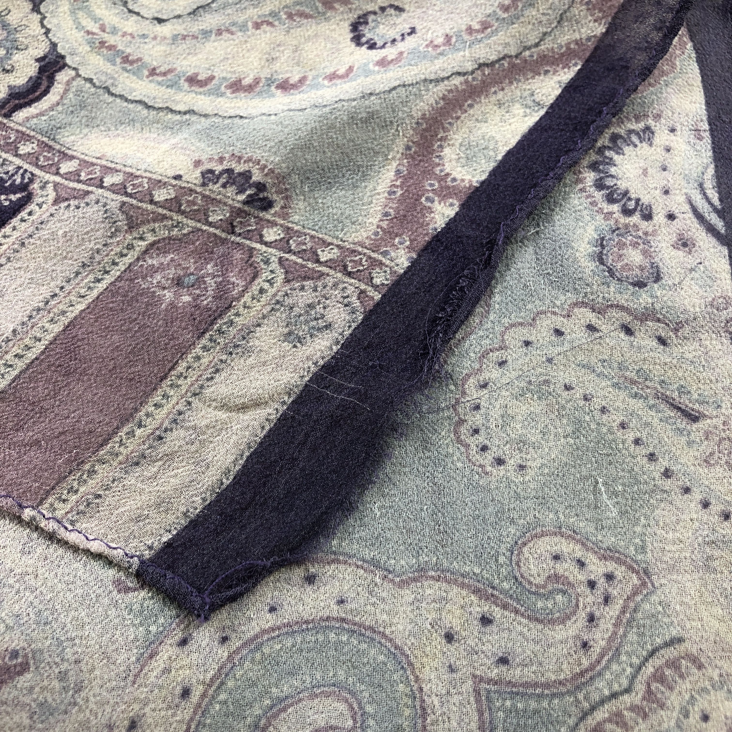 Vintage Basile Paisley Silk Stole Silk Scarf M1382 Size ONE SIZE - 15 Thumbnail