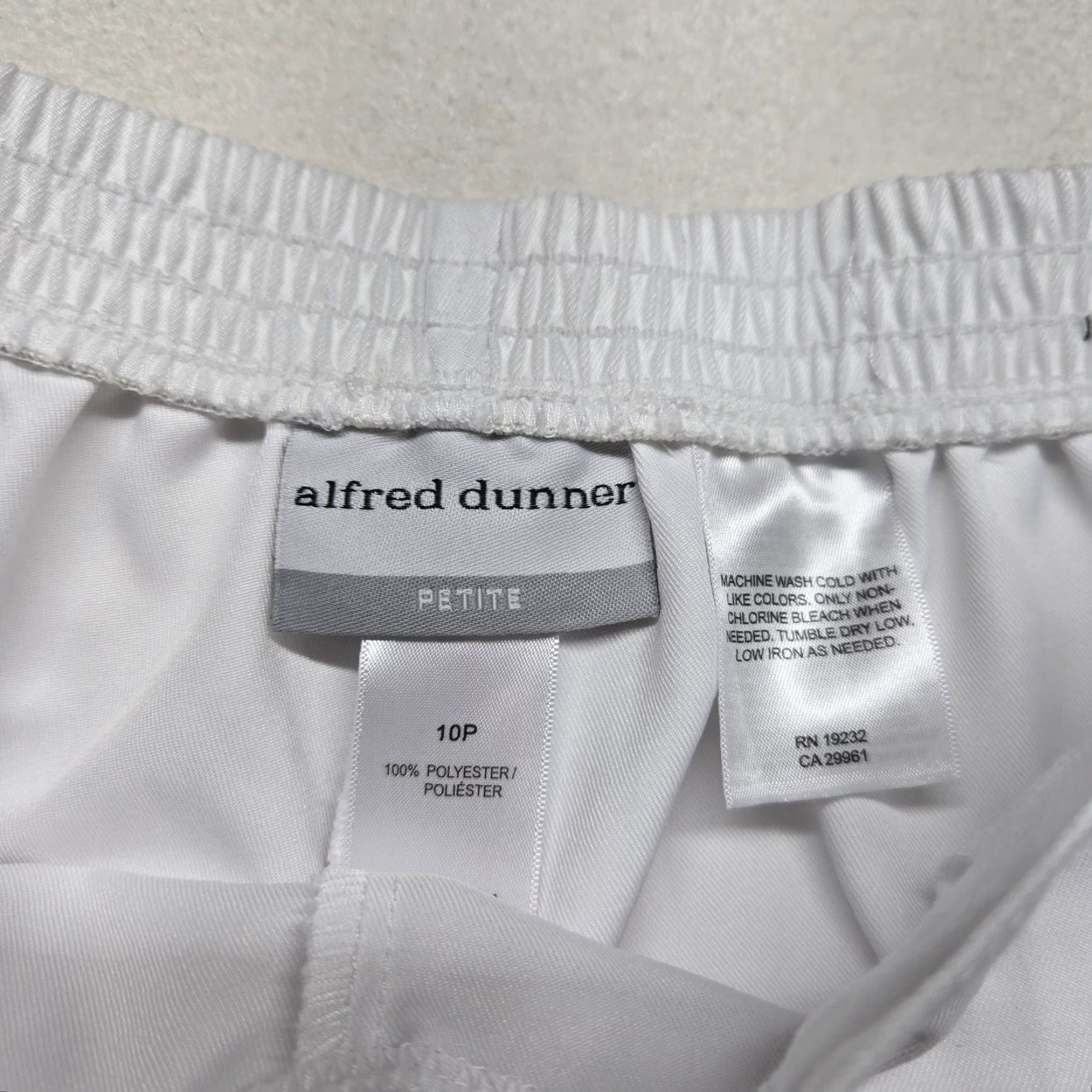 Vintage VINTAGE Alfred Dunner Women's Capri Pants Casual Pockets Size 10P White 80s Dress Size 32" / US 10 / IT 46 - 2 Thumbnail