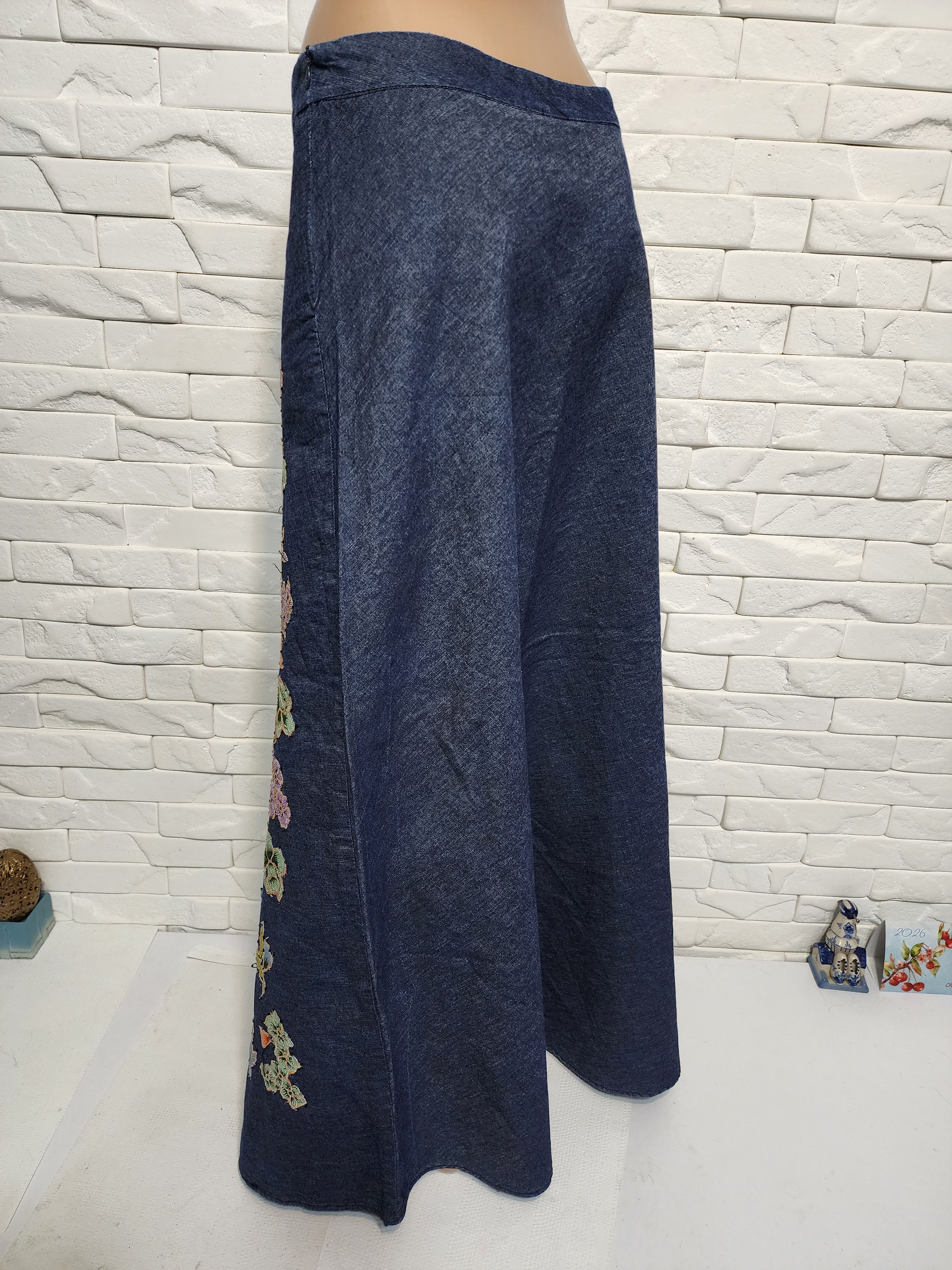 Other Blue Cotton Skirt: Flared Skirt with Embroidery and Beads. Size 30" / US 8 / IT 44 - 6 Thumbnail