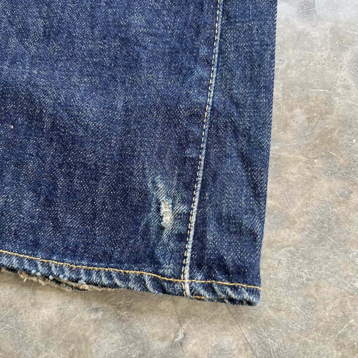 Japanese Brand 2000’s Skull Jeans by An Alchemist Distressed Flared Jeans Size US 26 / EU 42 - 8 Thumbnail