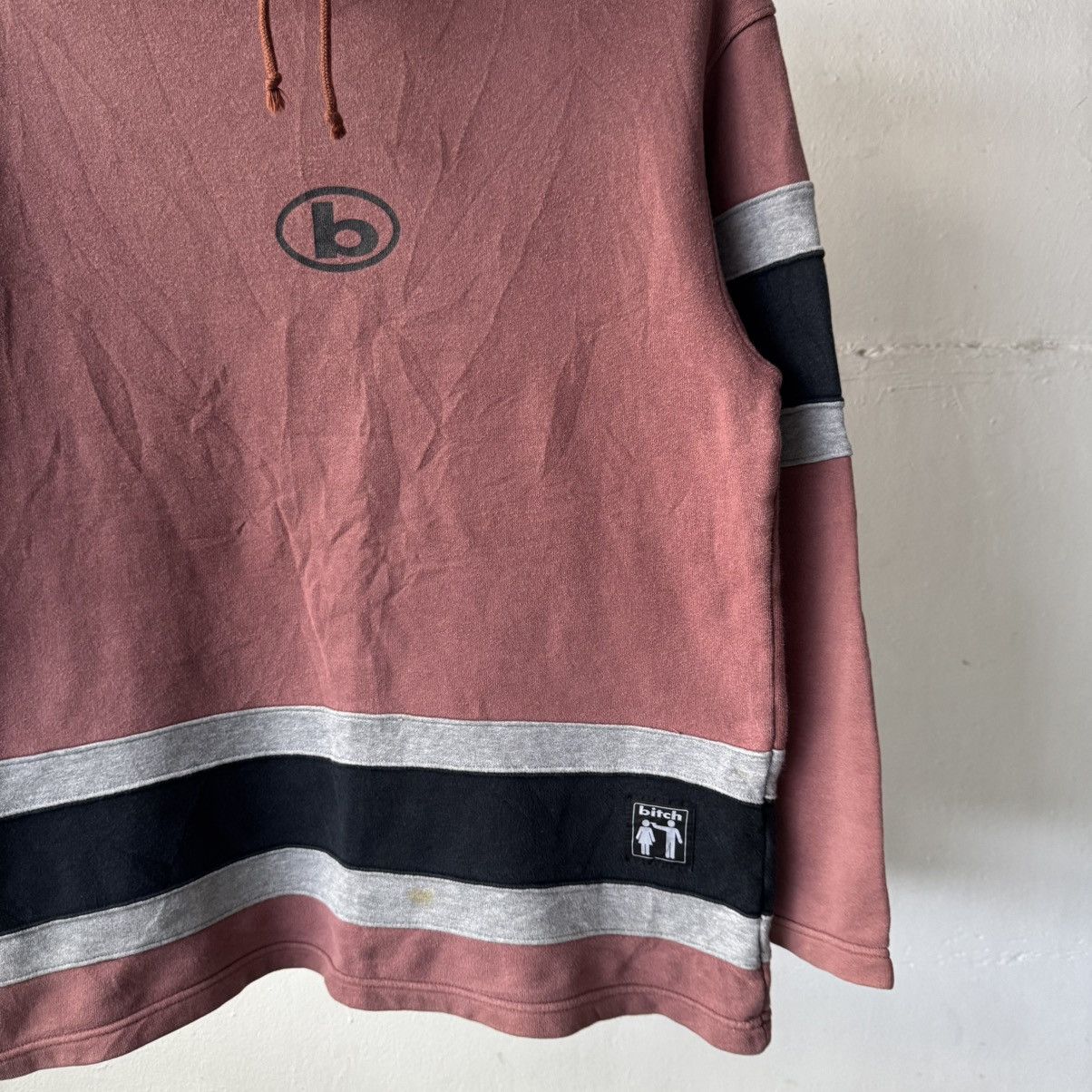 Vintage Vintage 90s Bitch Skateboard Sweatshirt Size US M / EU 48-50 / 2 - 4 Thumbnail