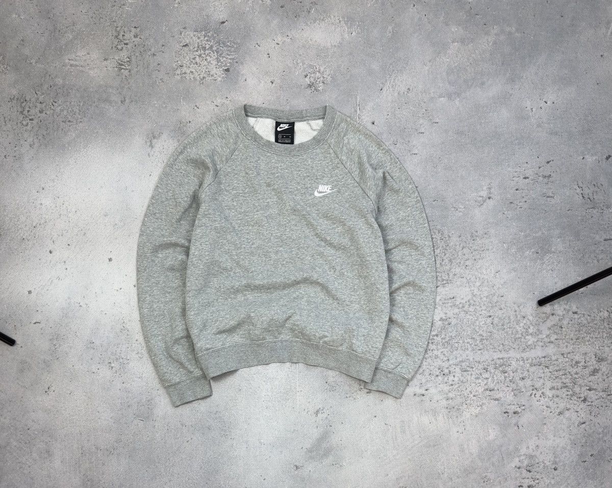 Nike × Vintage Vintage Nike Y2K streetwear sweatshirt Size US S / EU 44-46 / 1 - 1 Thumbnail