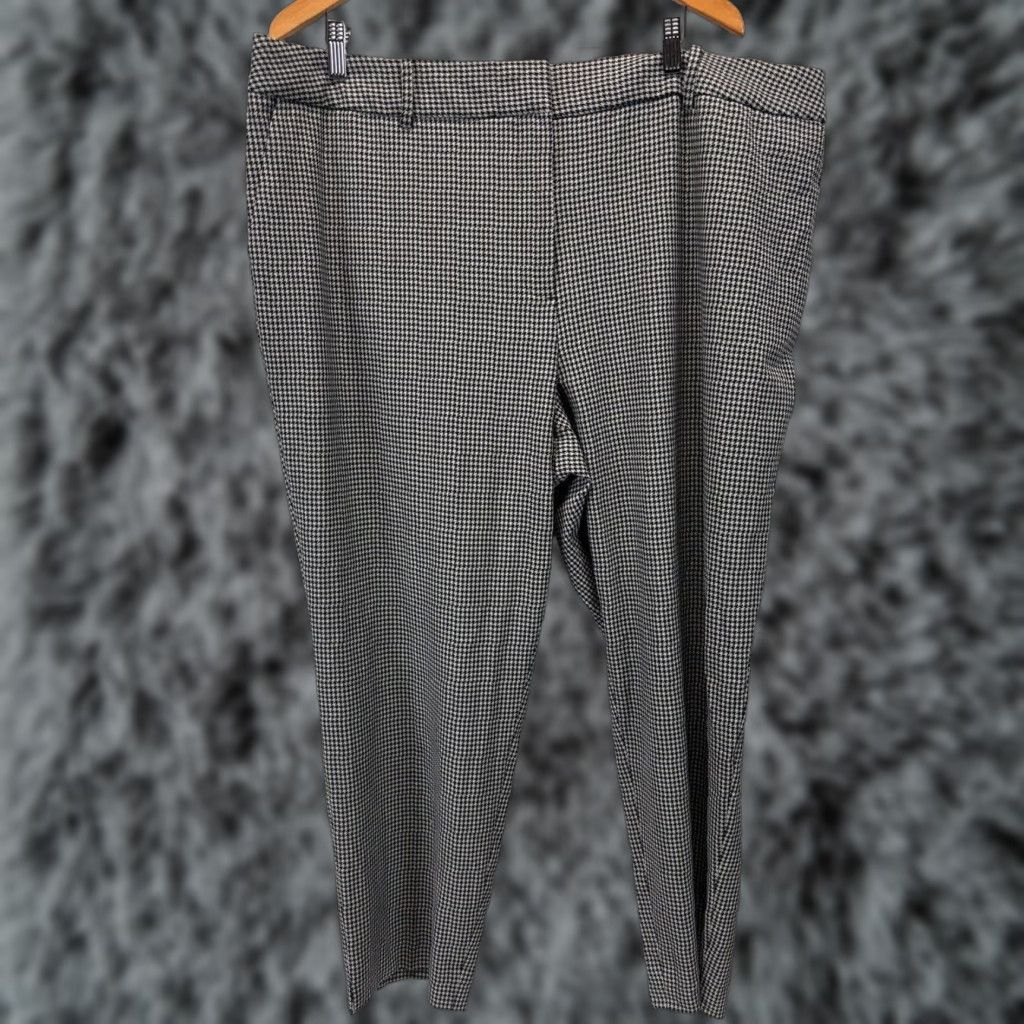 Talbots VINTAGE? No. Just: Talbots Hampshire Pants 24W Plus Houndstooth Dress Pants Women Black Grey High Waist Polyester Blend Size 42" / US 20 - 1 Thumbnail