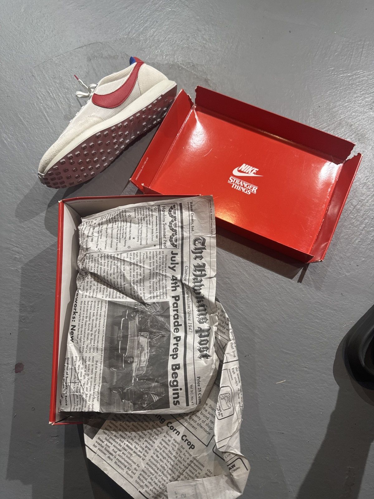 Nike Stranger Things Tailwind 79 Size US 15 / EU 48 - 3 Thumbnail