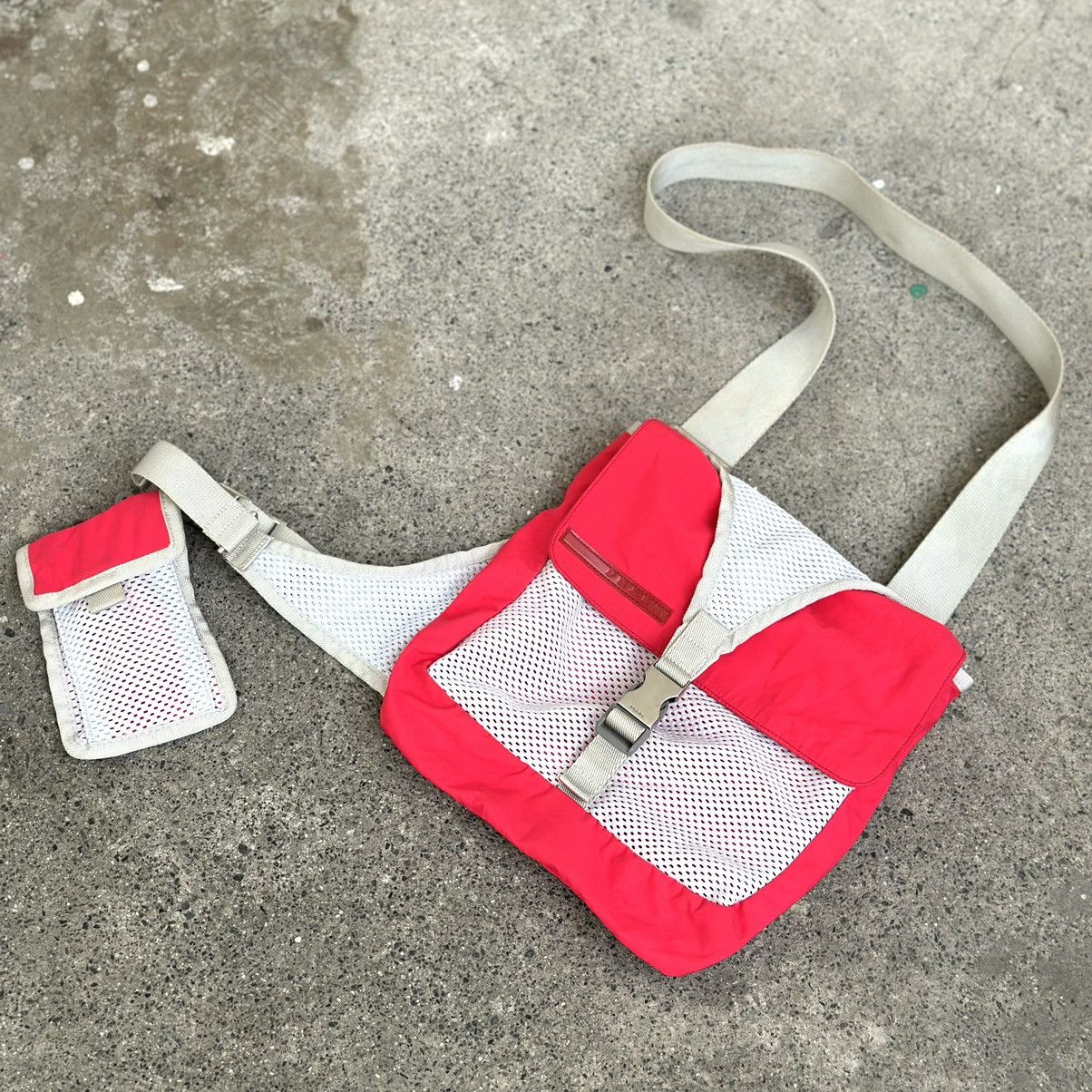 Prada S/S1999 Archived Rare Color Prada Sport Side Bag with Pouch. Size ONE SIZE - 2 Thumbnail