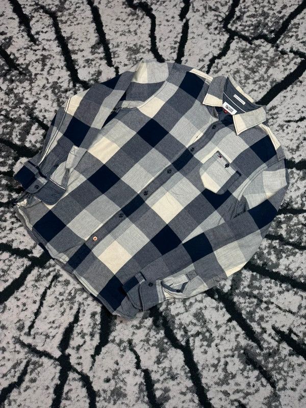Tommy Hilfiger Tommy Hilfiger Cream Navy Blue Checked Flannel Shirt M Size US M / EU 48-50 / 2 - 2 Thumbnail