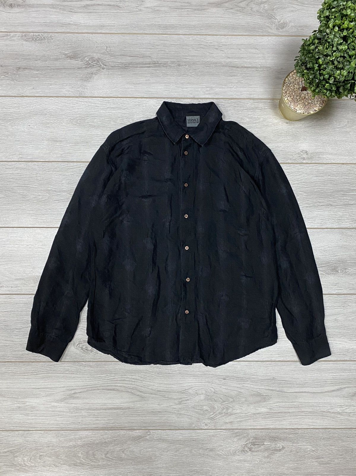 Versace Versace monogram linen vintage shirt buttons Size US XL / EU 56 / 4 - 2 Thumbnail