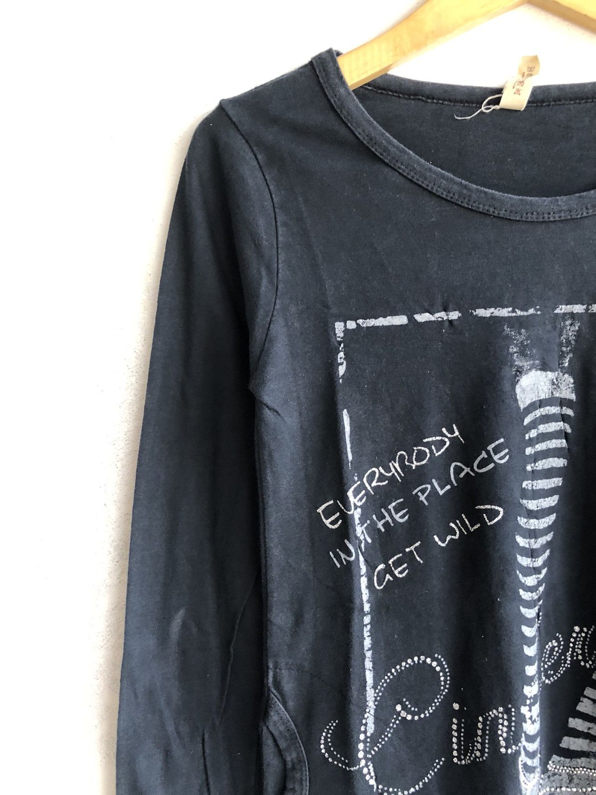 Hysteric Glamour Gothic Poem LongSleeve Japan Rock Punk y2k Style Size US M / EU 48-50 / 2 - 4 Thumbnail