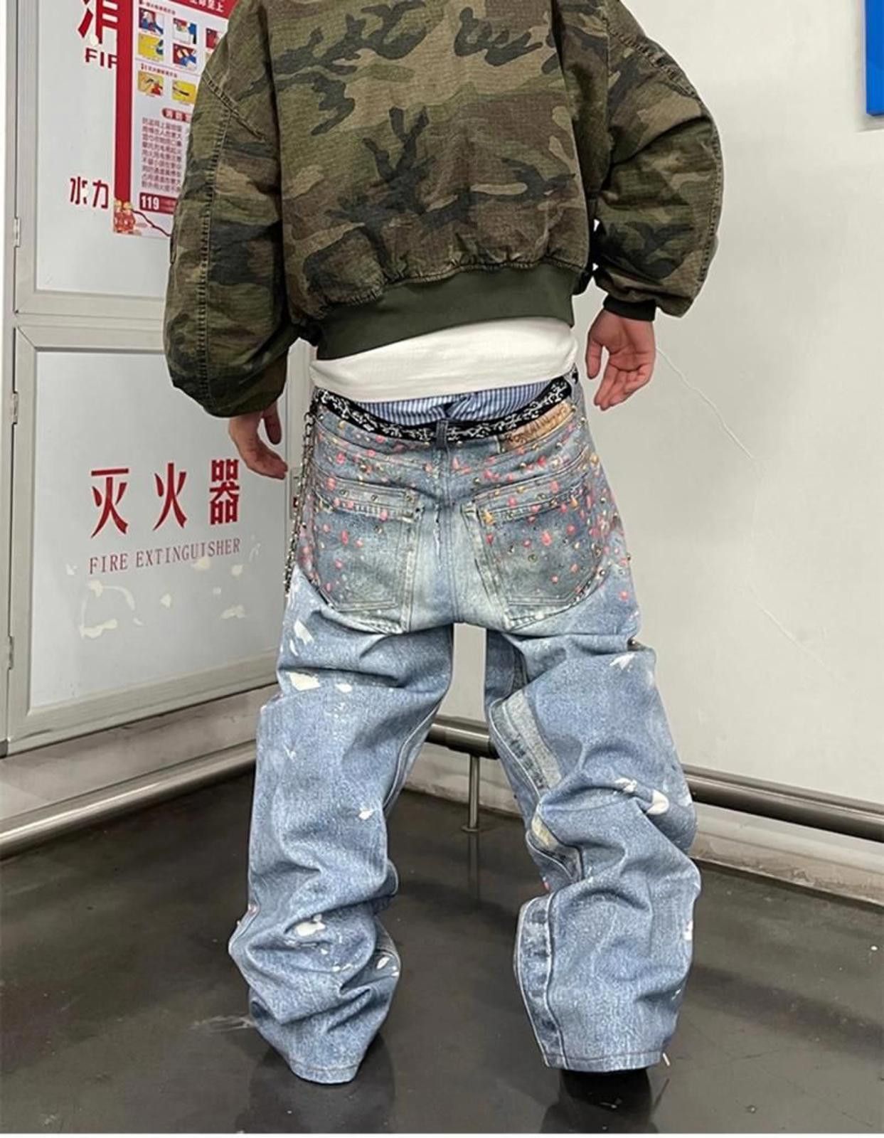 Jean Light Blue Baggy Denim Jeans with Paint Splatter and Studs Size US 32 / EU 48 - 3 Thumbnail